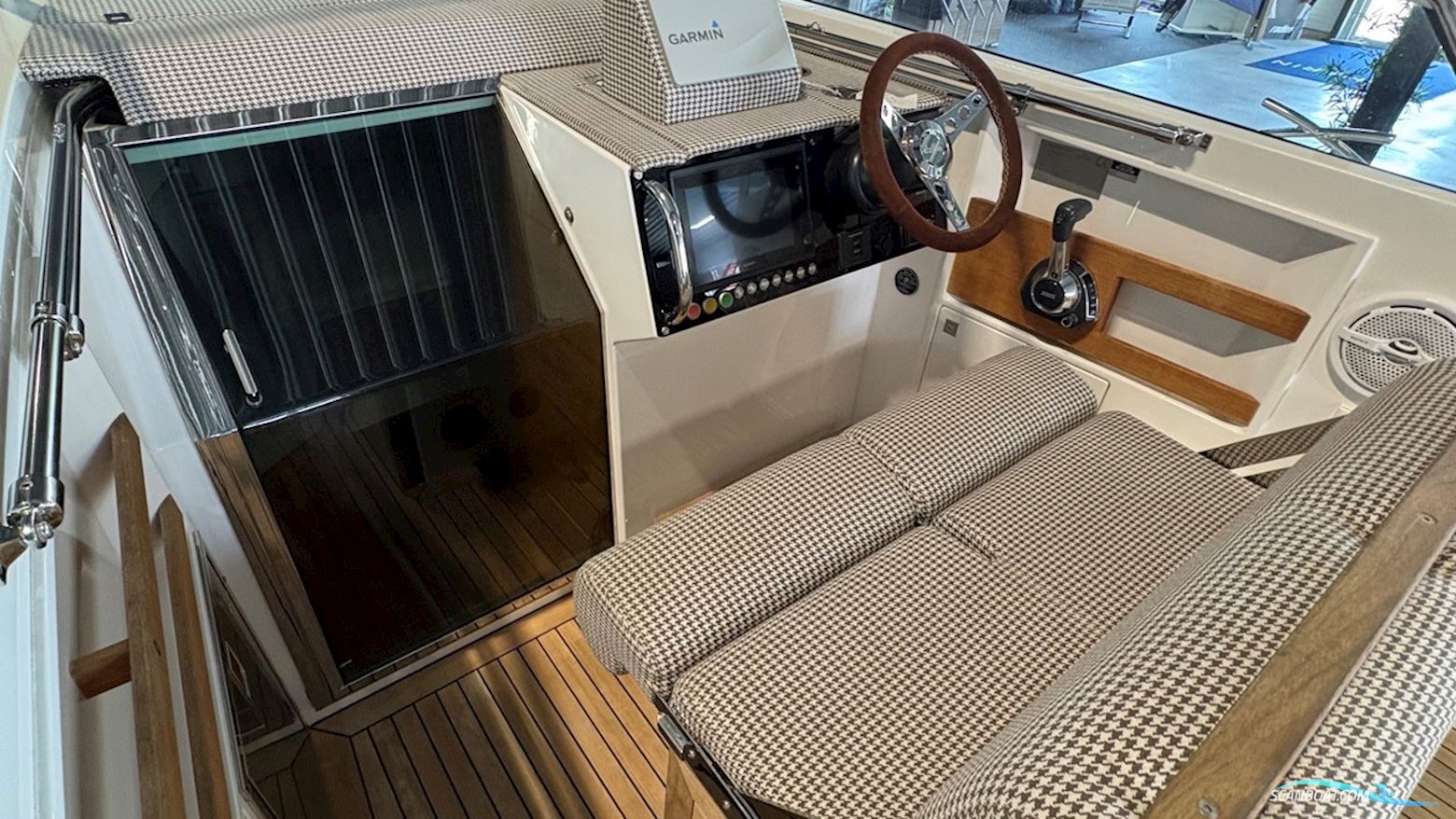Delta 26 Open