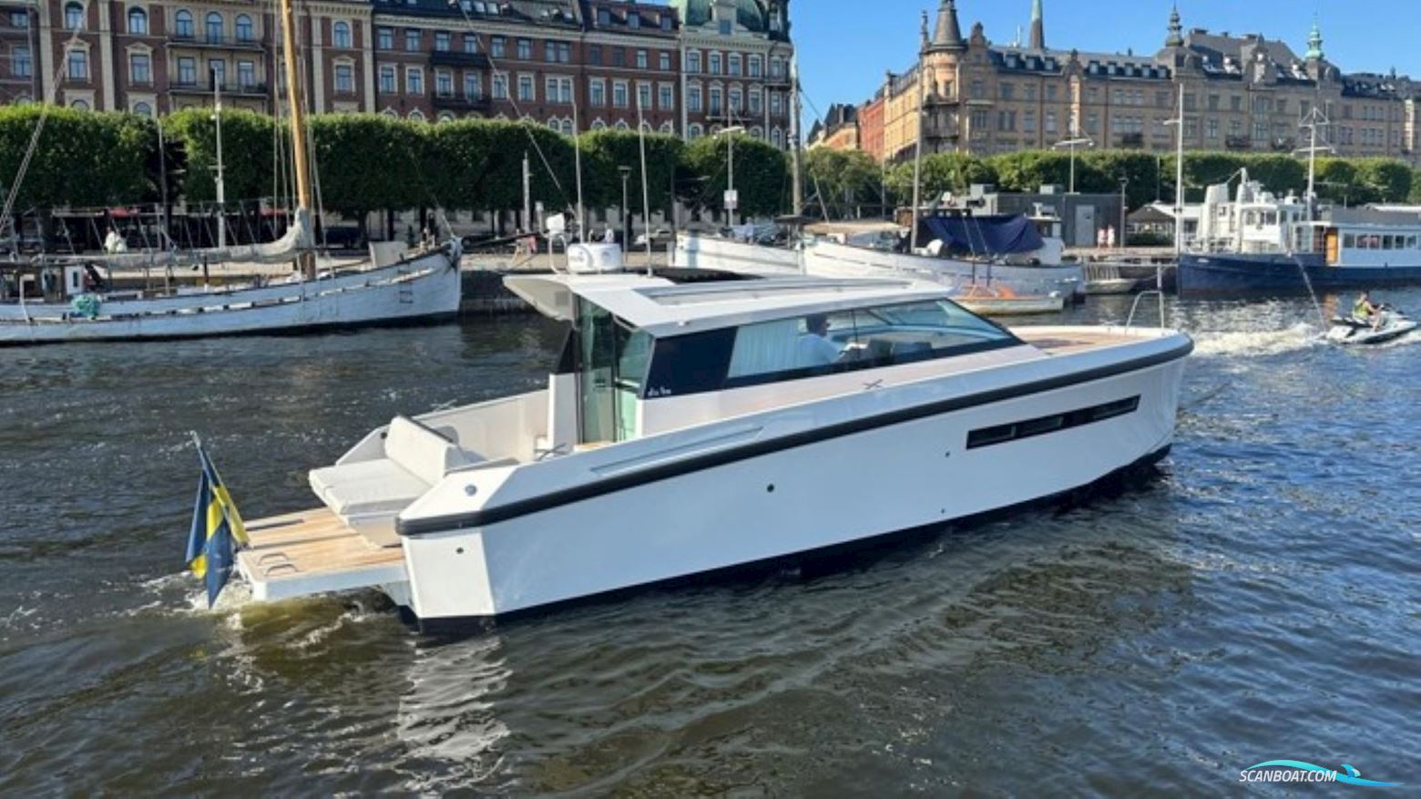 Delta 33 Coupe