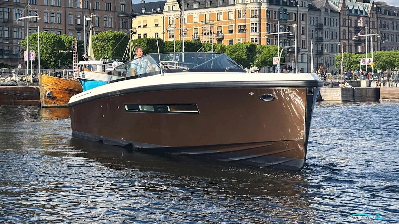 Delta 33 Open Motorboten 2015, met  Volvo Penta motor, Sweden