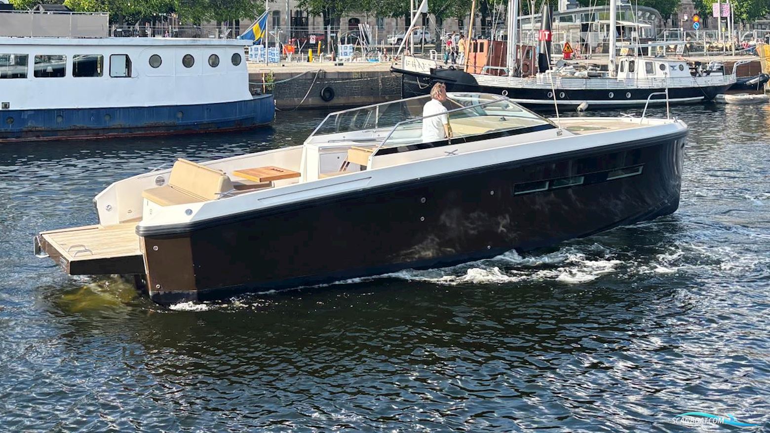 Delta 33 Open