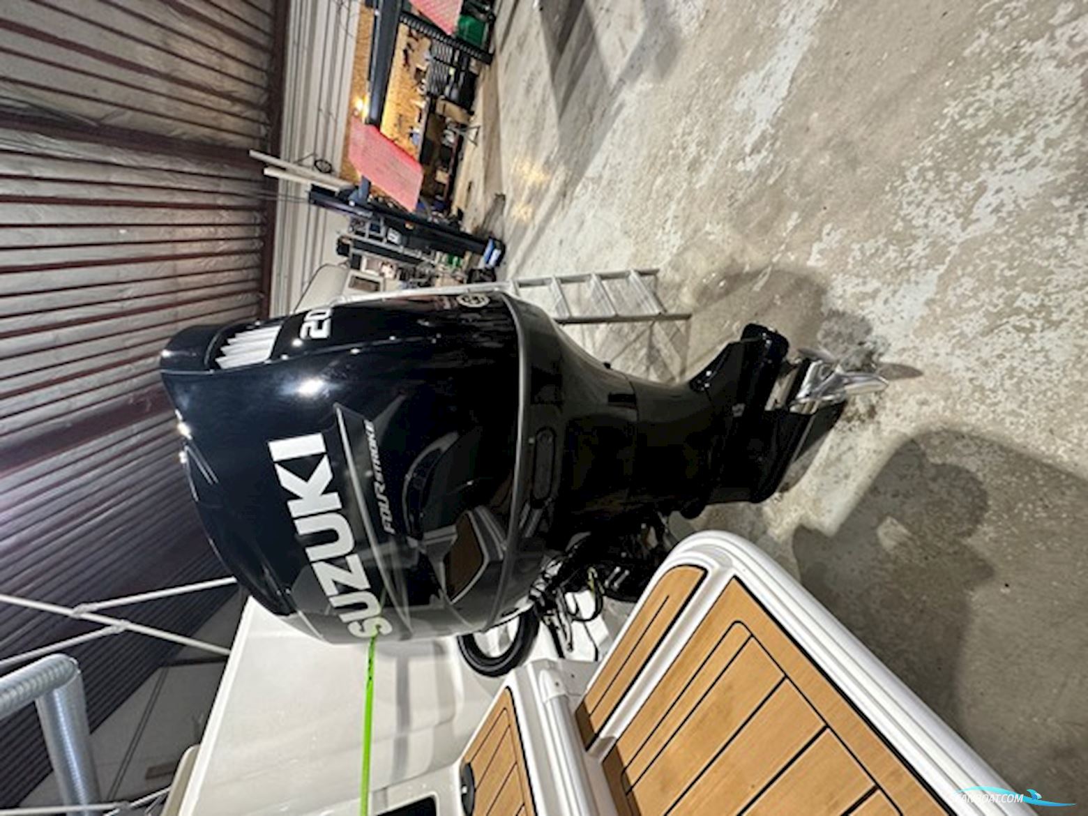 Drago 665 Comfortline Suzuki 200 HK