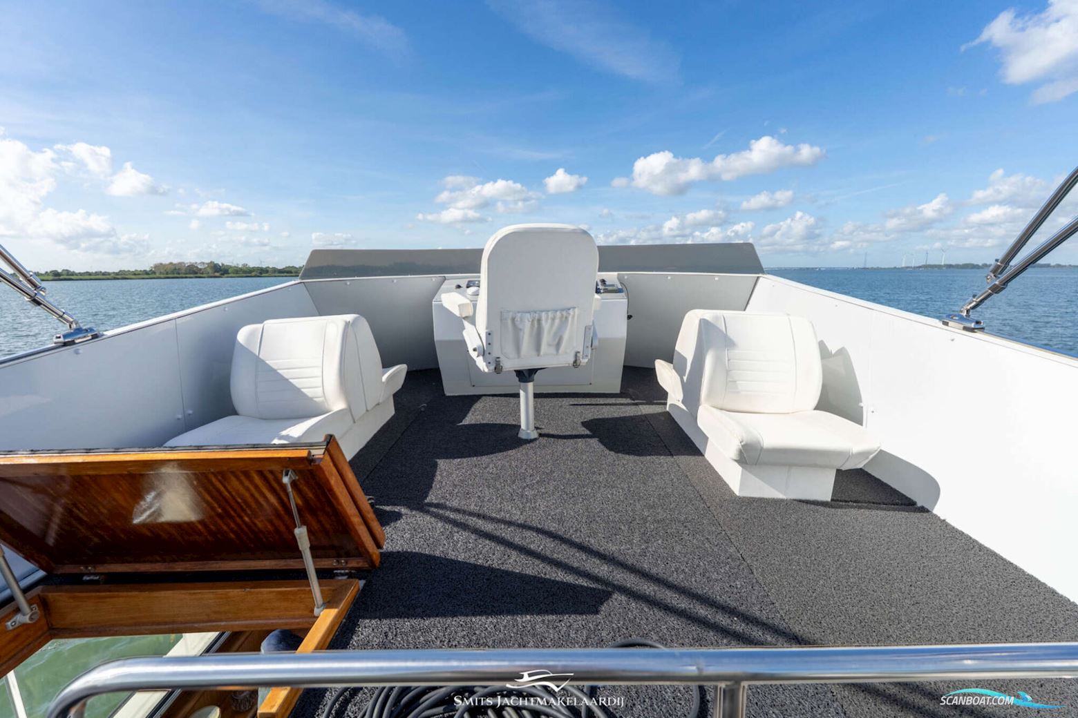 Drettmann 13.00 Flybridge