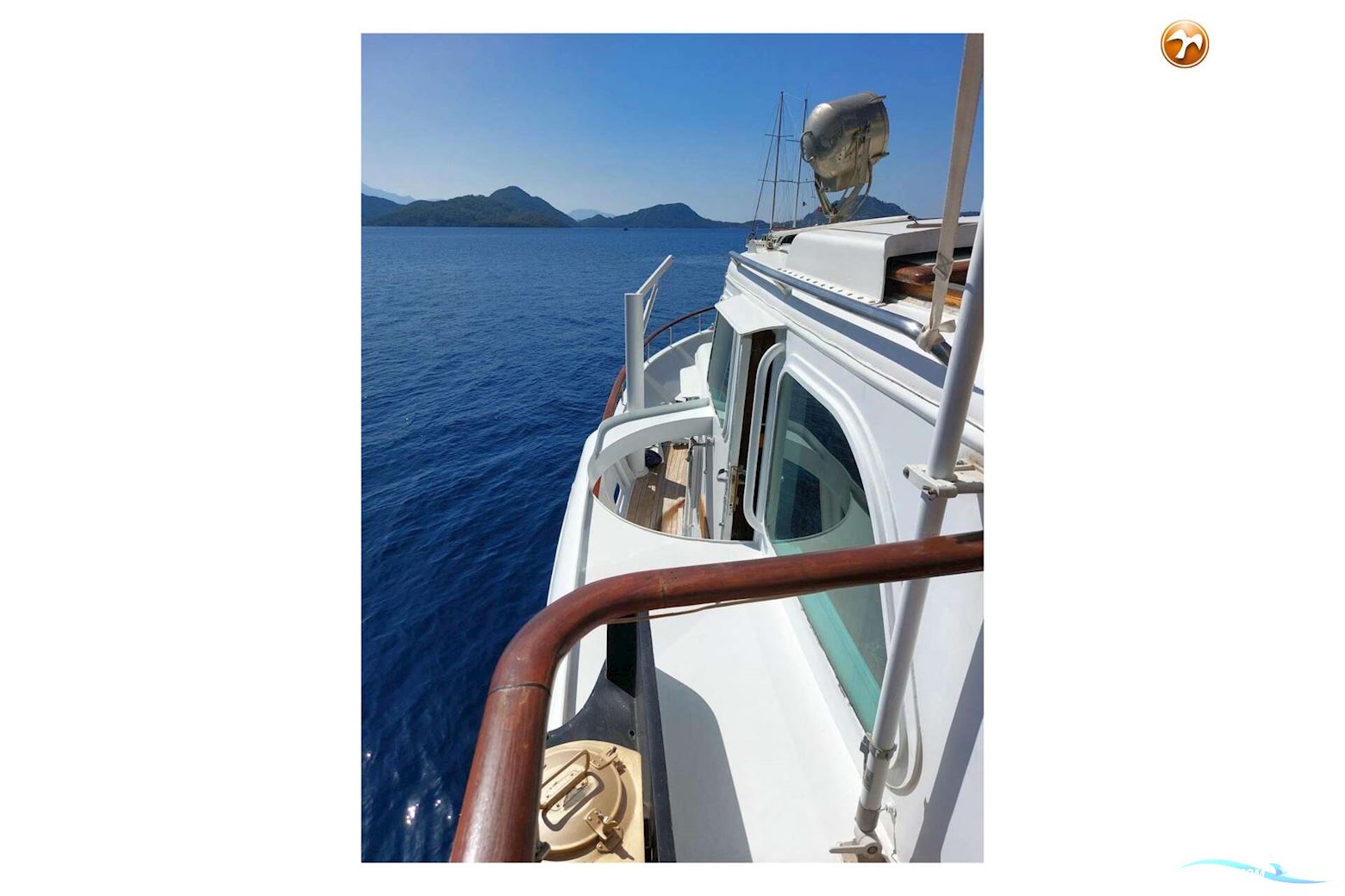 DUTCH Steel Motor Yacht