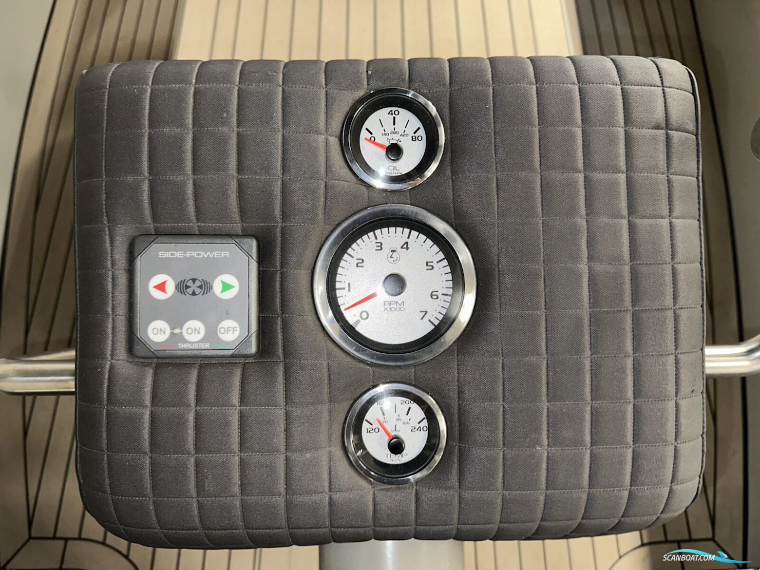 Dutch Steel Sloep 740