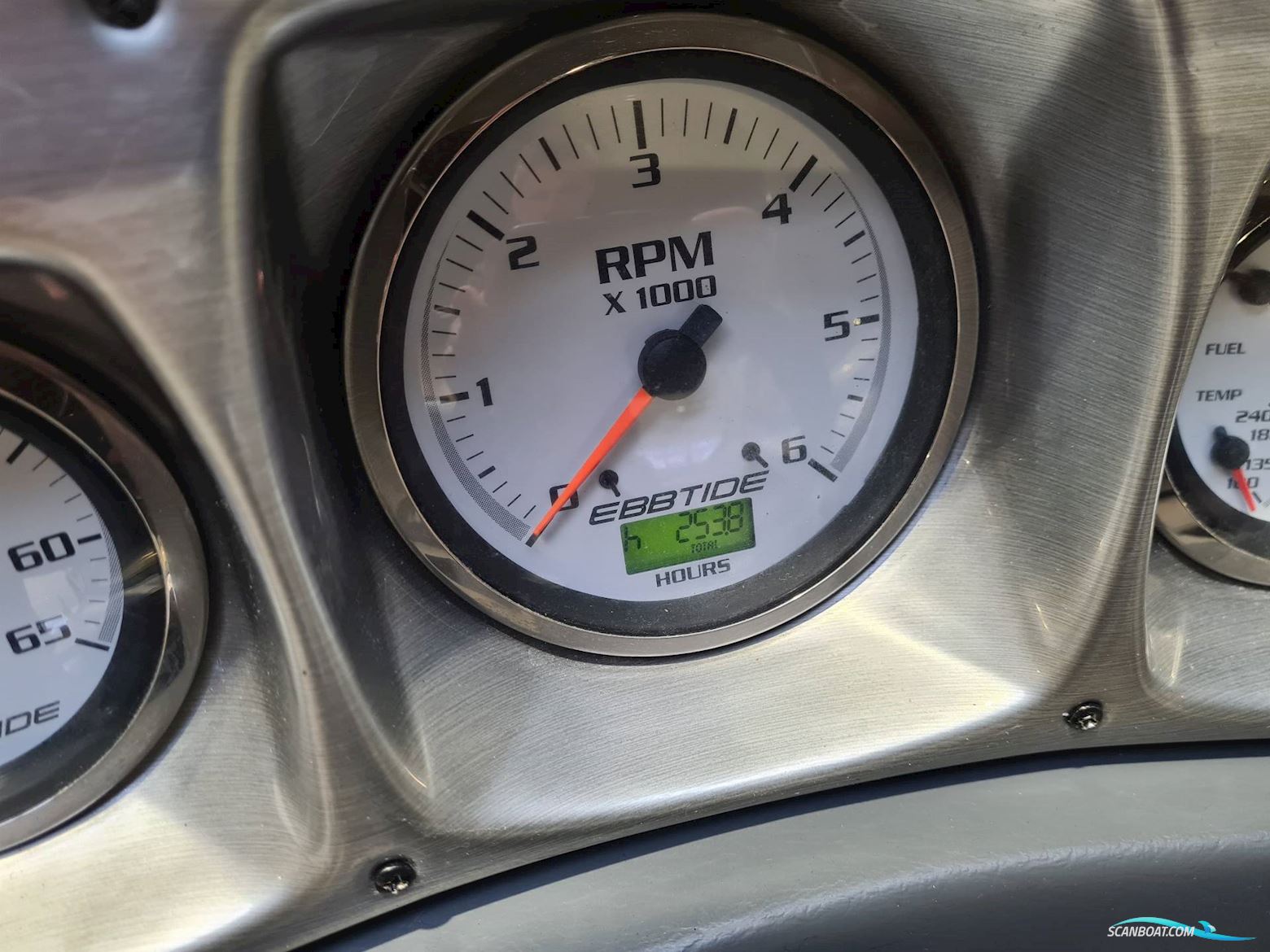 Ebbtide 2100 Sports Cuddy