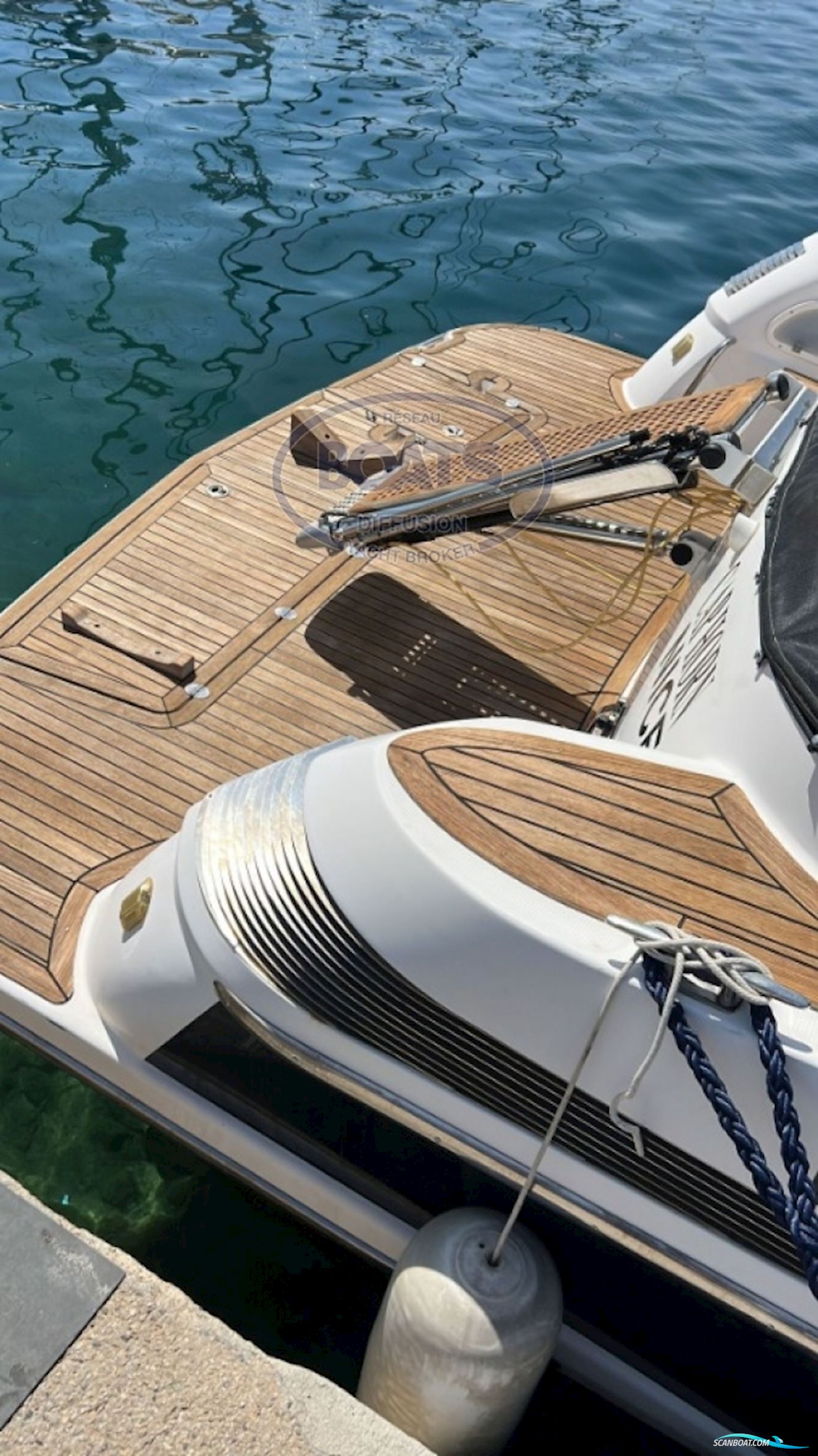 Elan Motorni Elan 42 HT