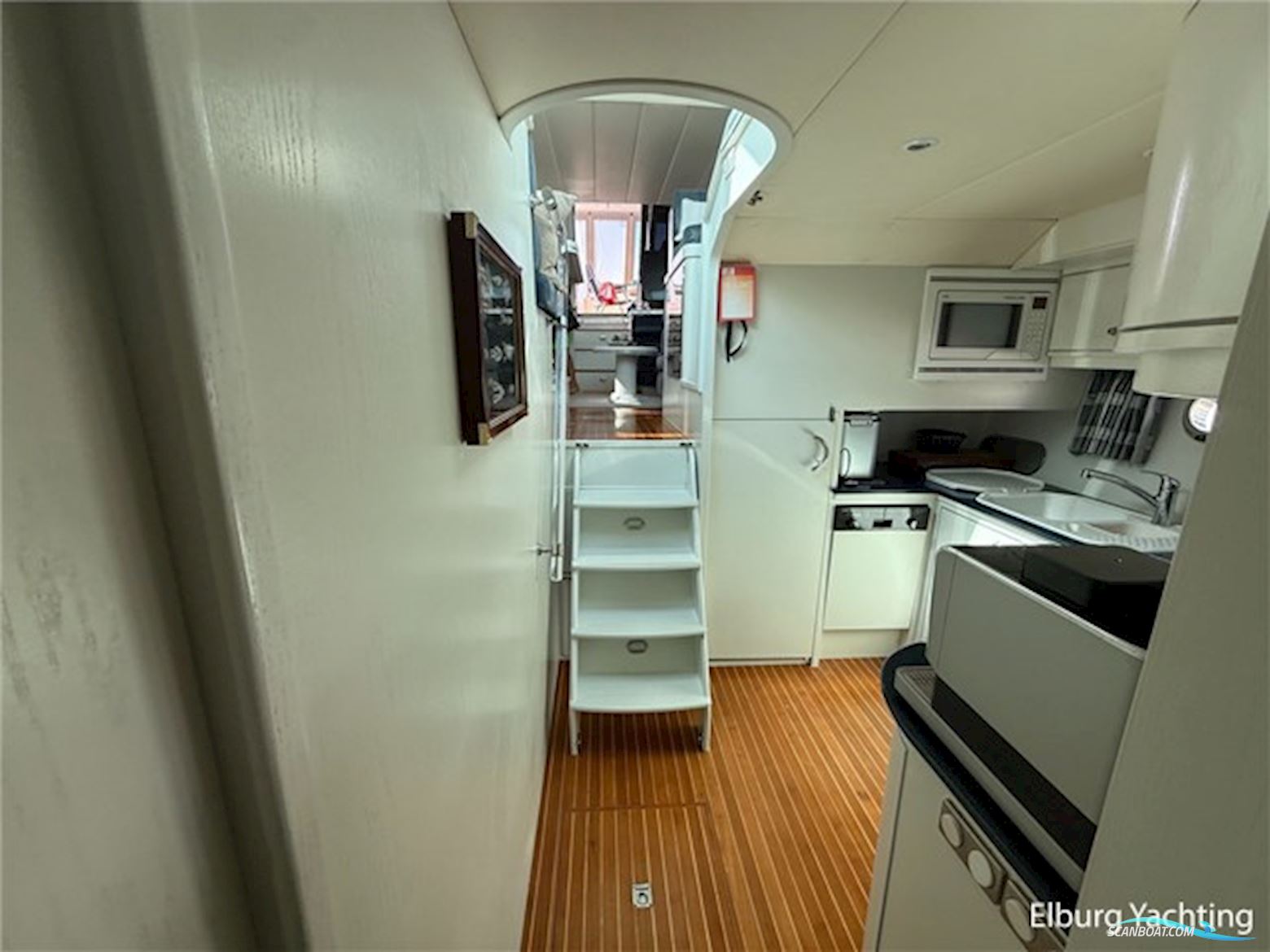 Elegance 53