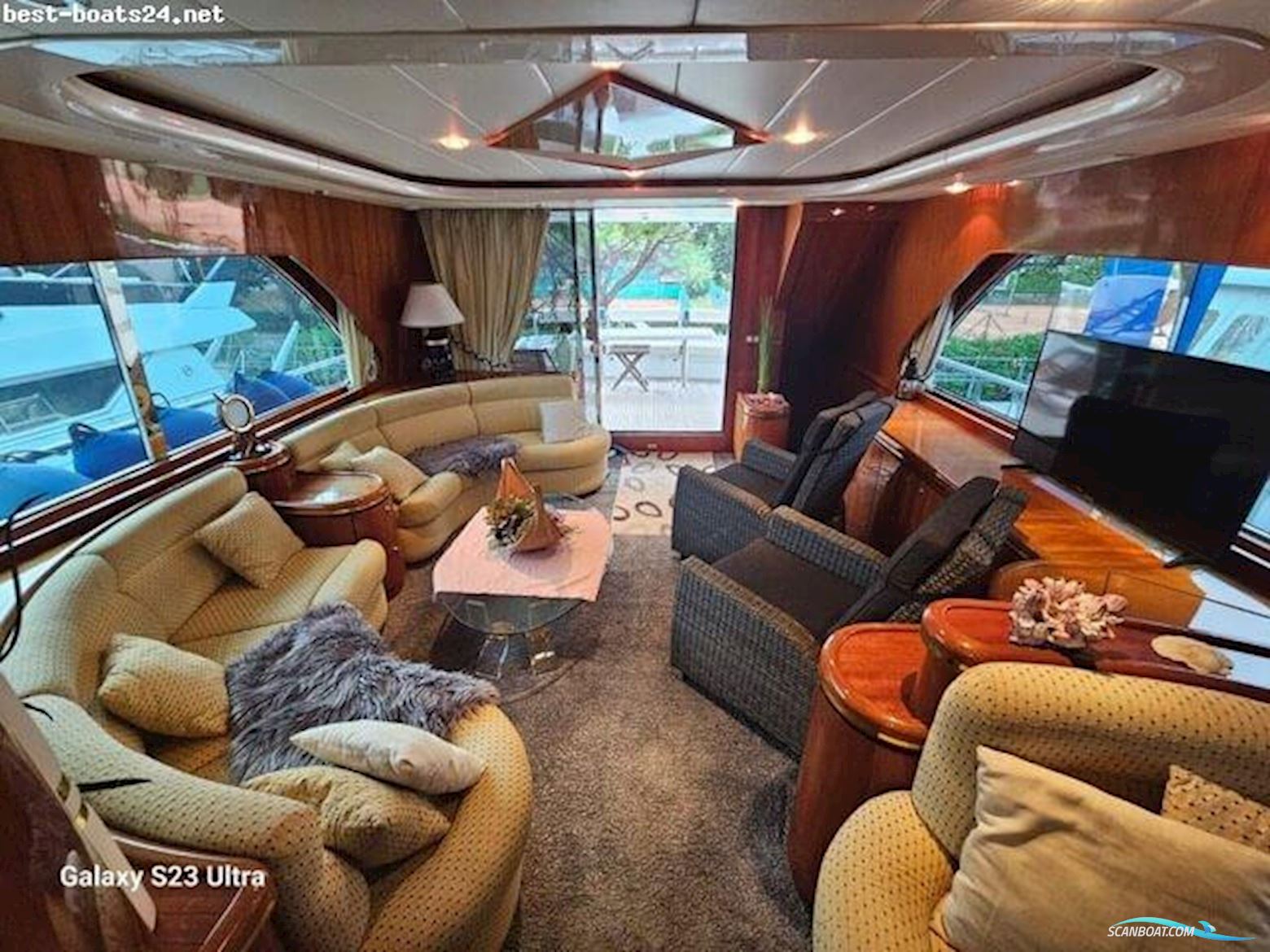 Elegance 70 Flybridge