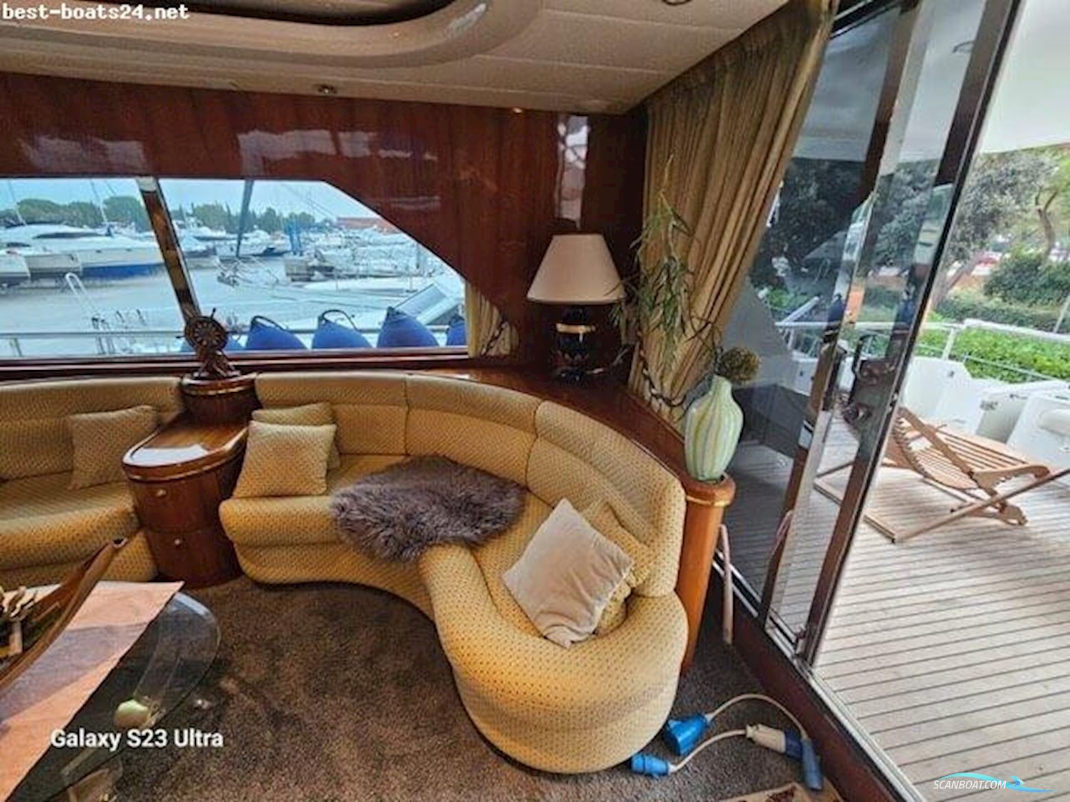 Elegance 70 Flybridge