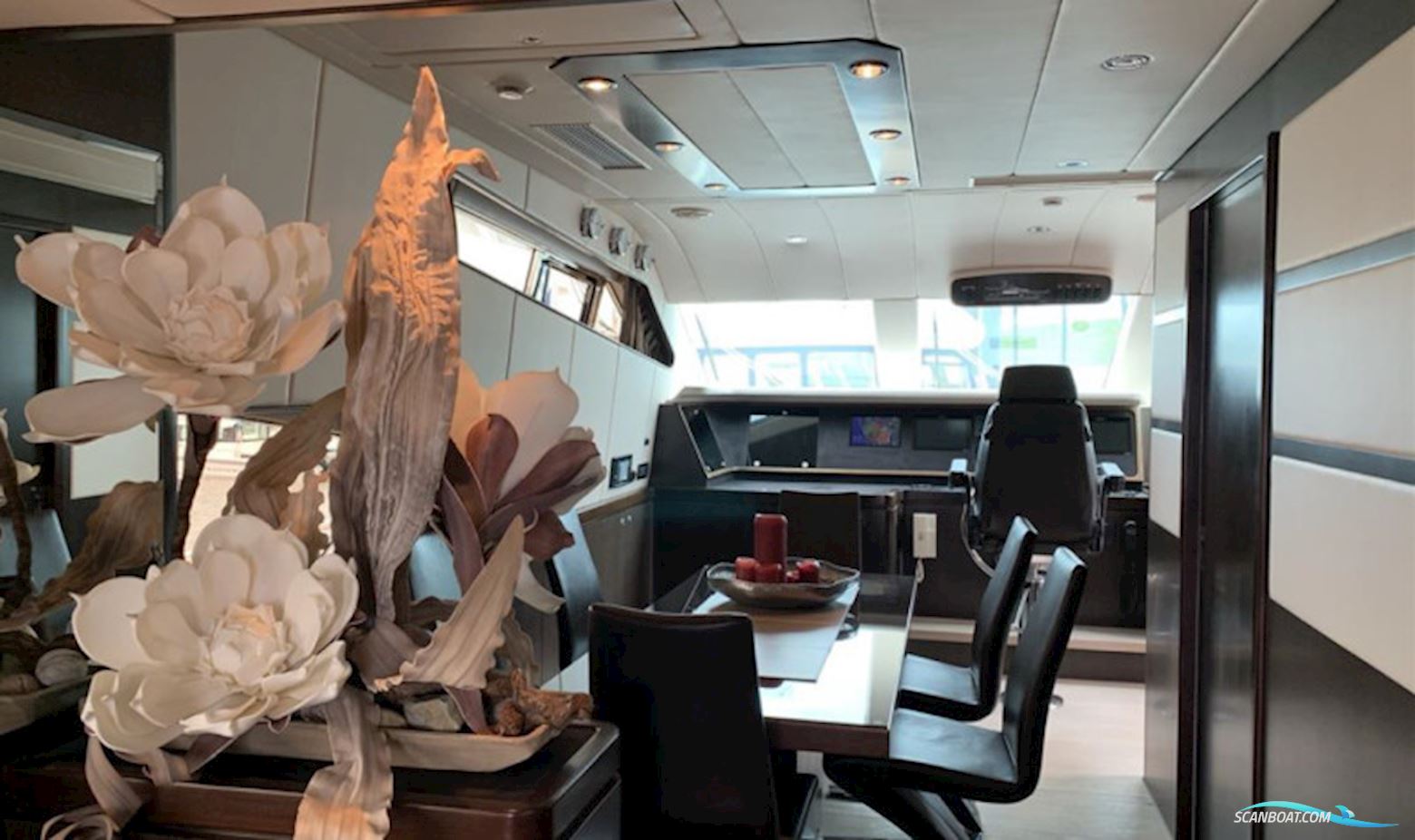 Elegance 72 Fly
