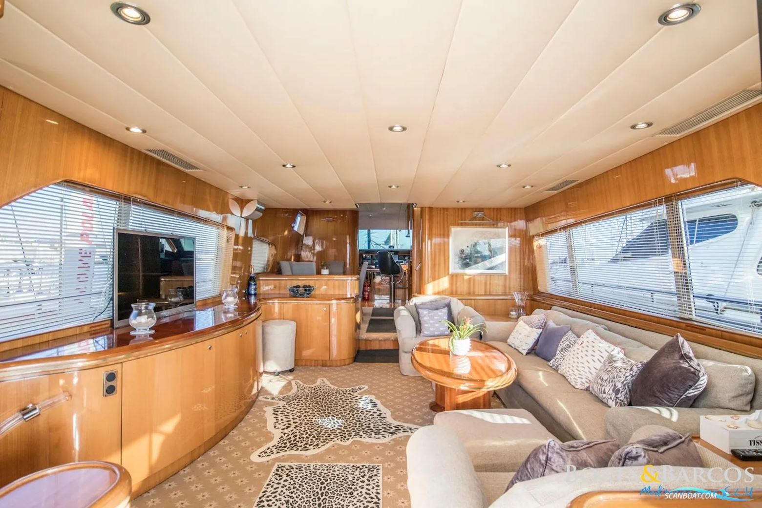 Elegance 76