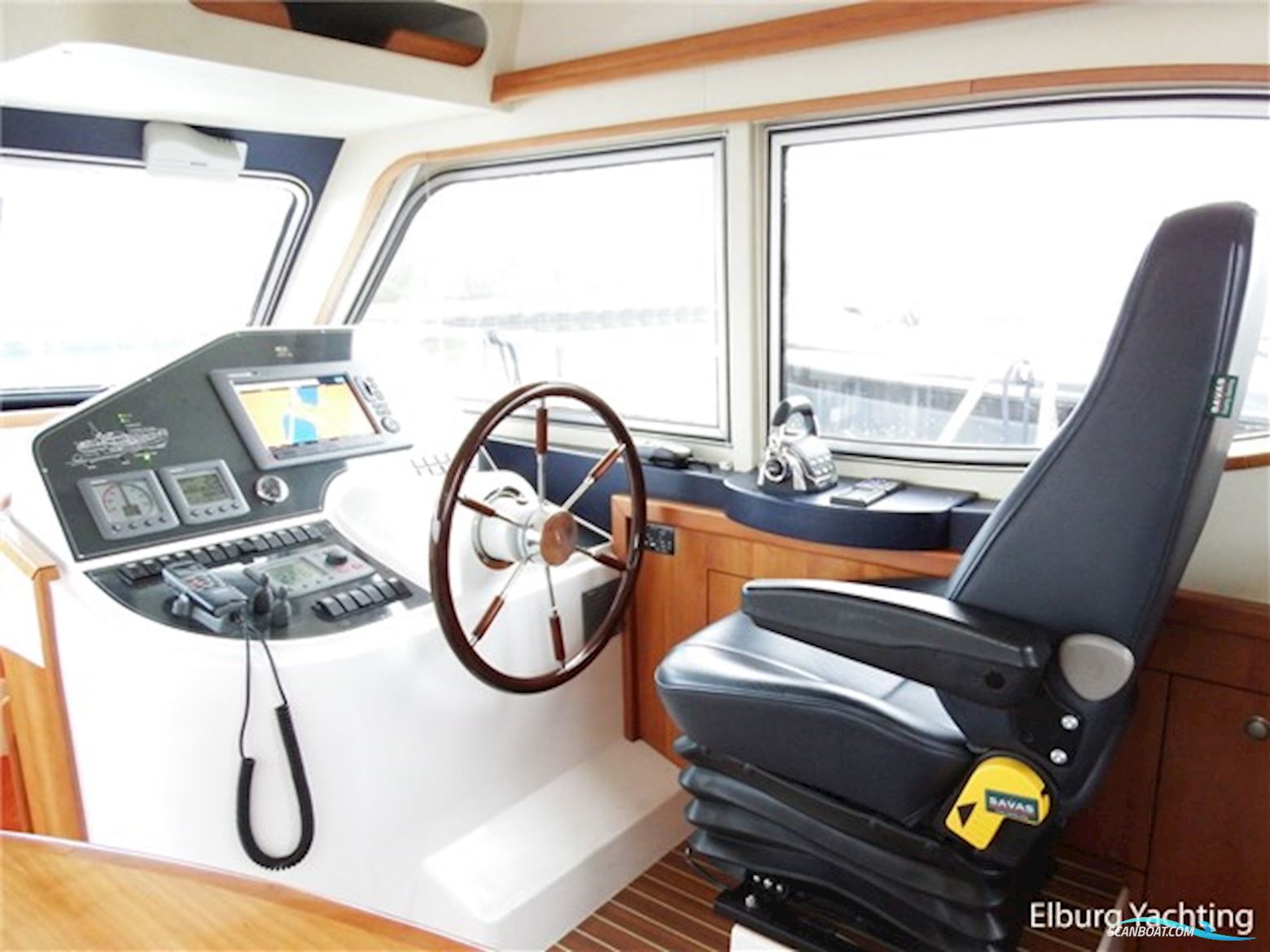 Elling E4 Ultimate - France Proof