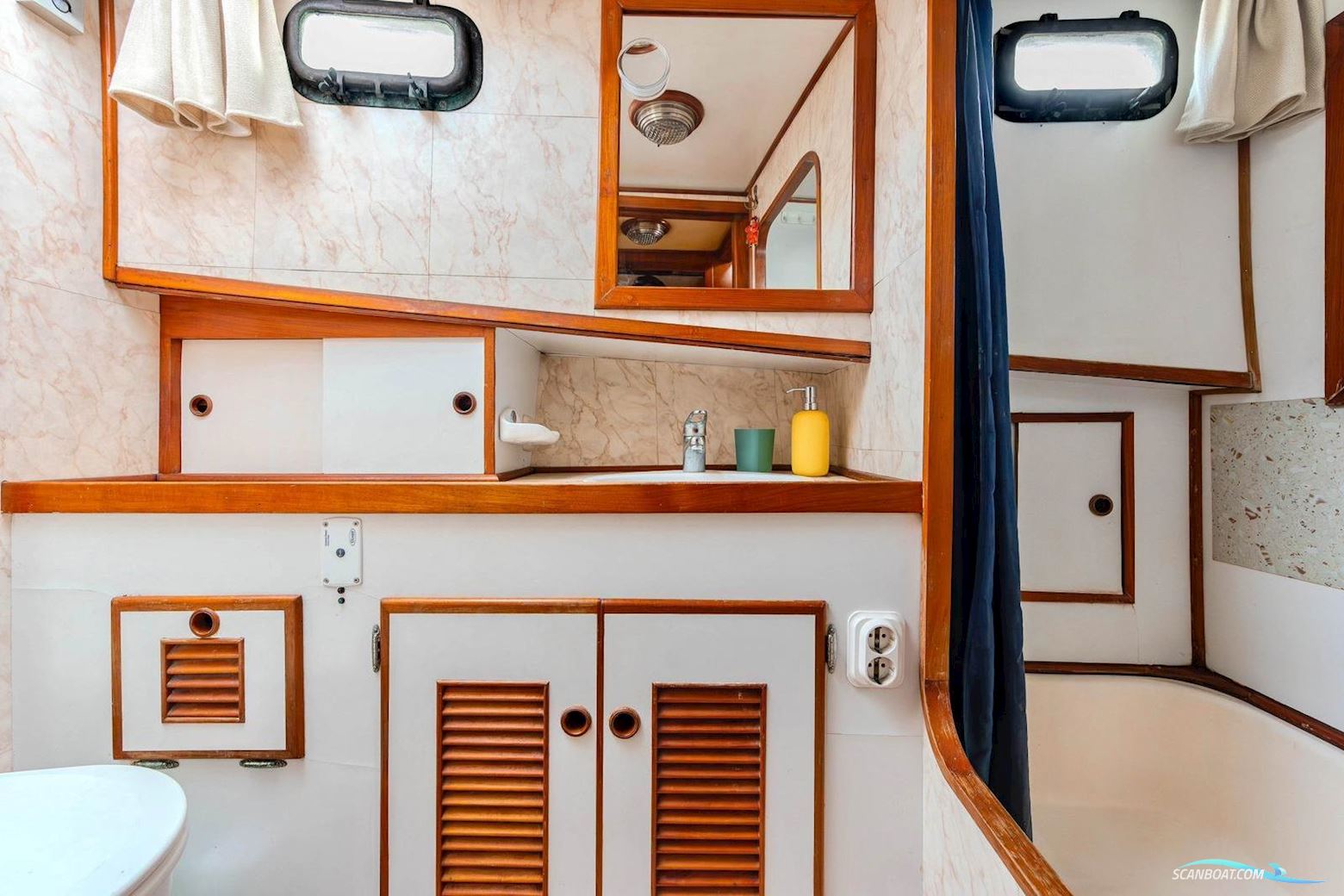 EUROBANKER 41 Trawler