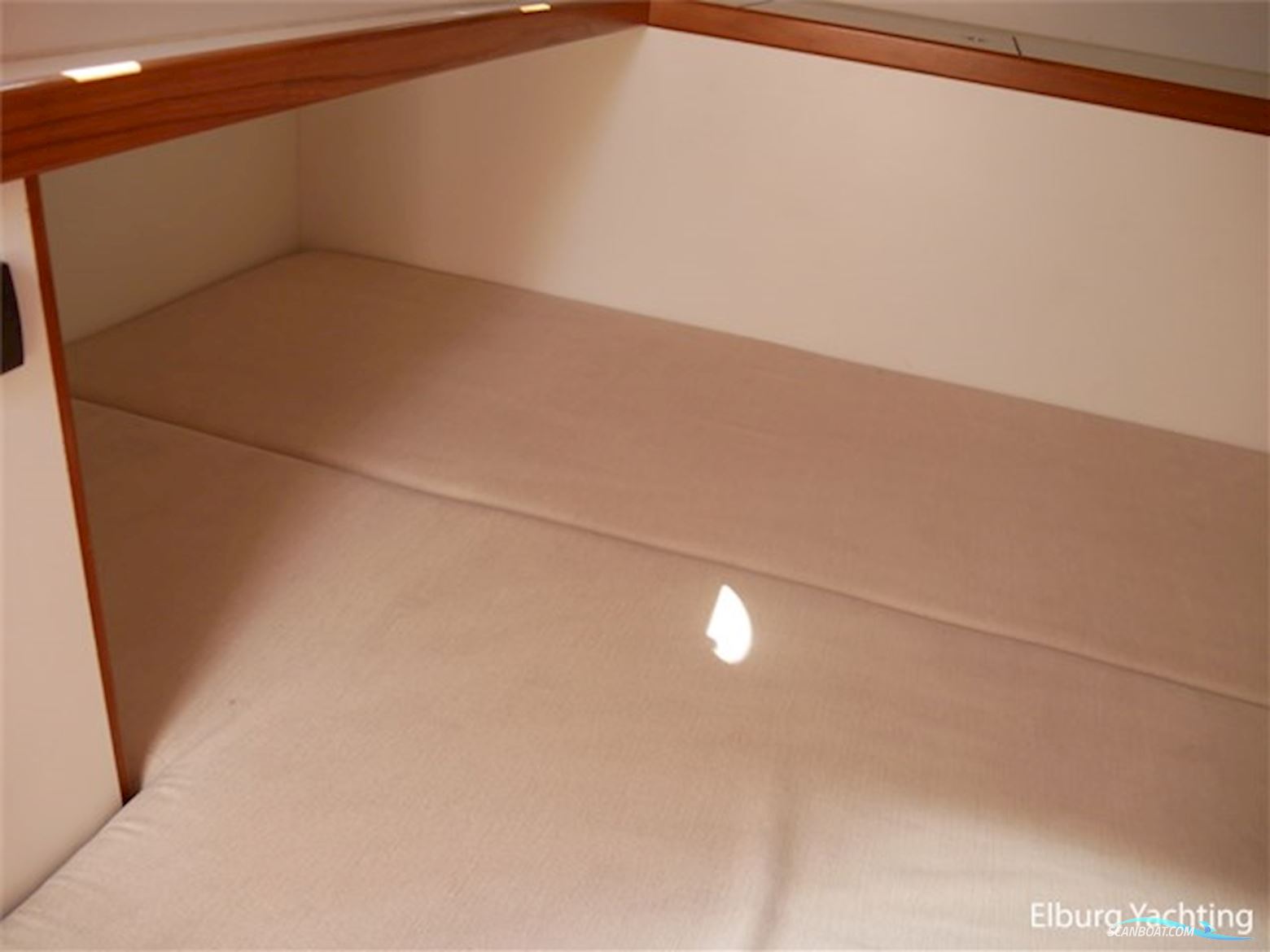 Euroship 33,3ft. Custombuilt Cabinsloep 