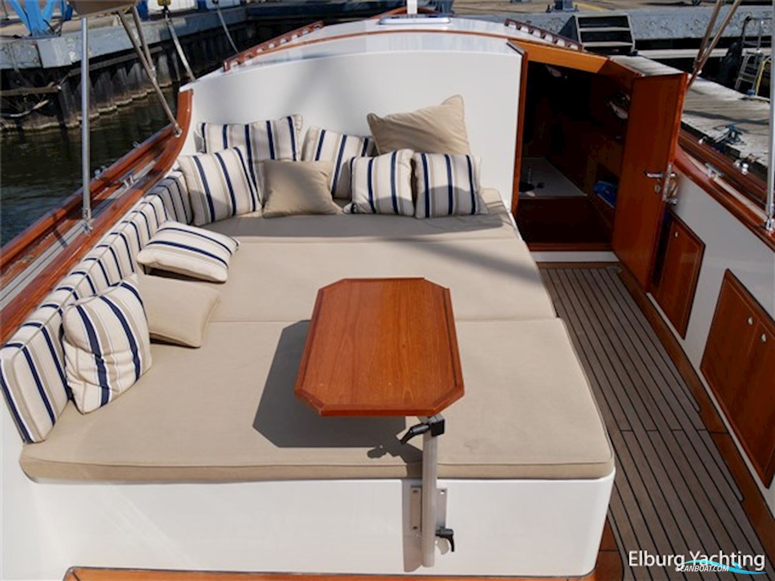 Euroship 33,3ft. Custombuilt Cabinsloep