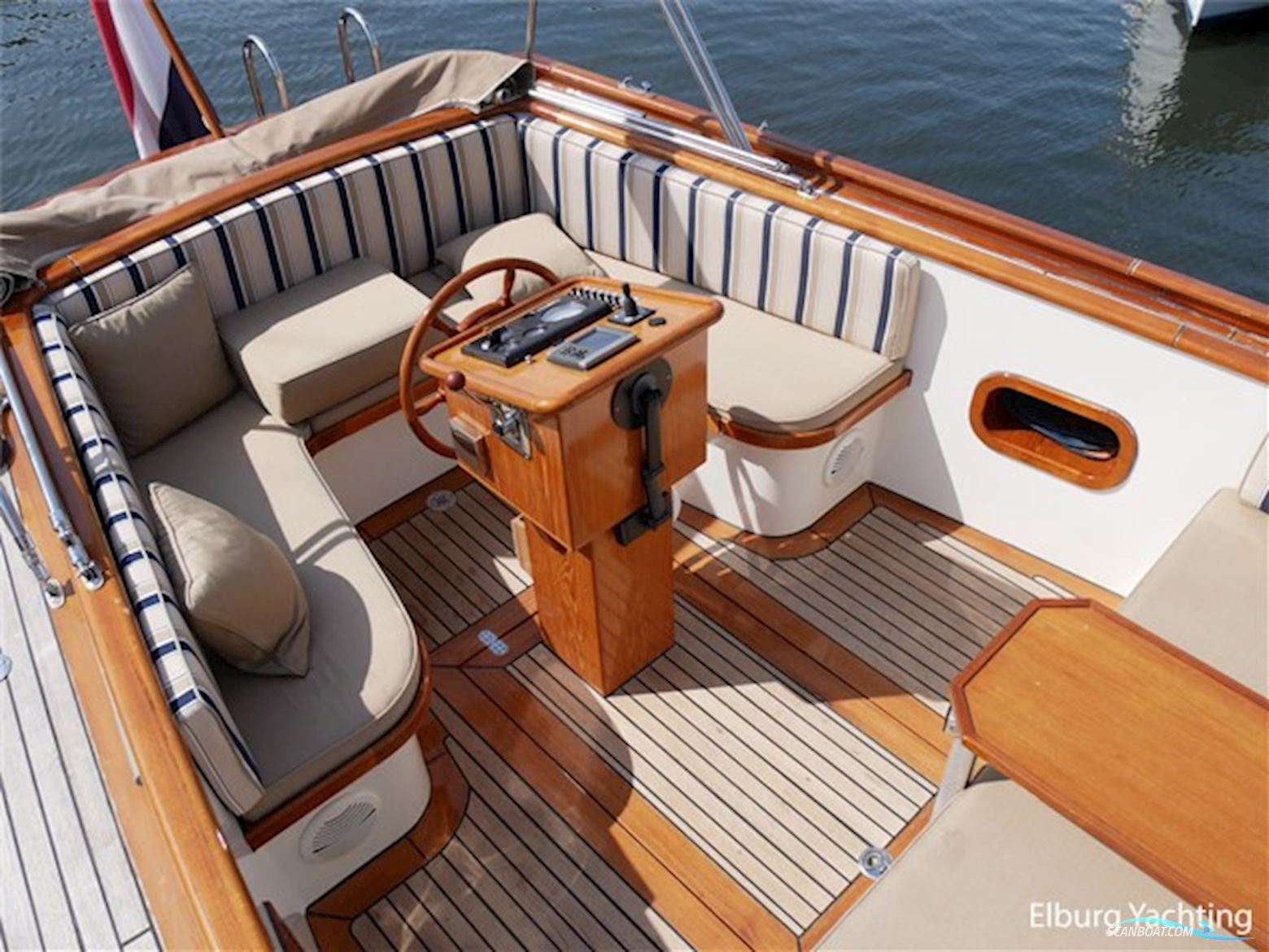 Euroship 33,3ft. Custombuilt Cabinsloep