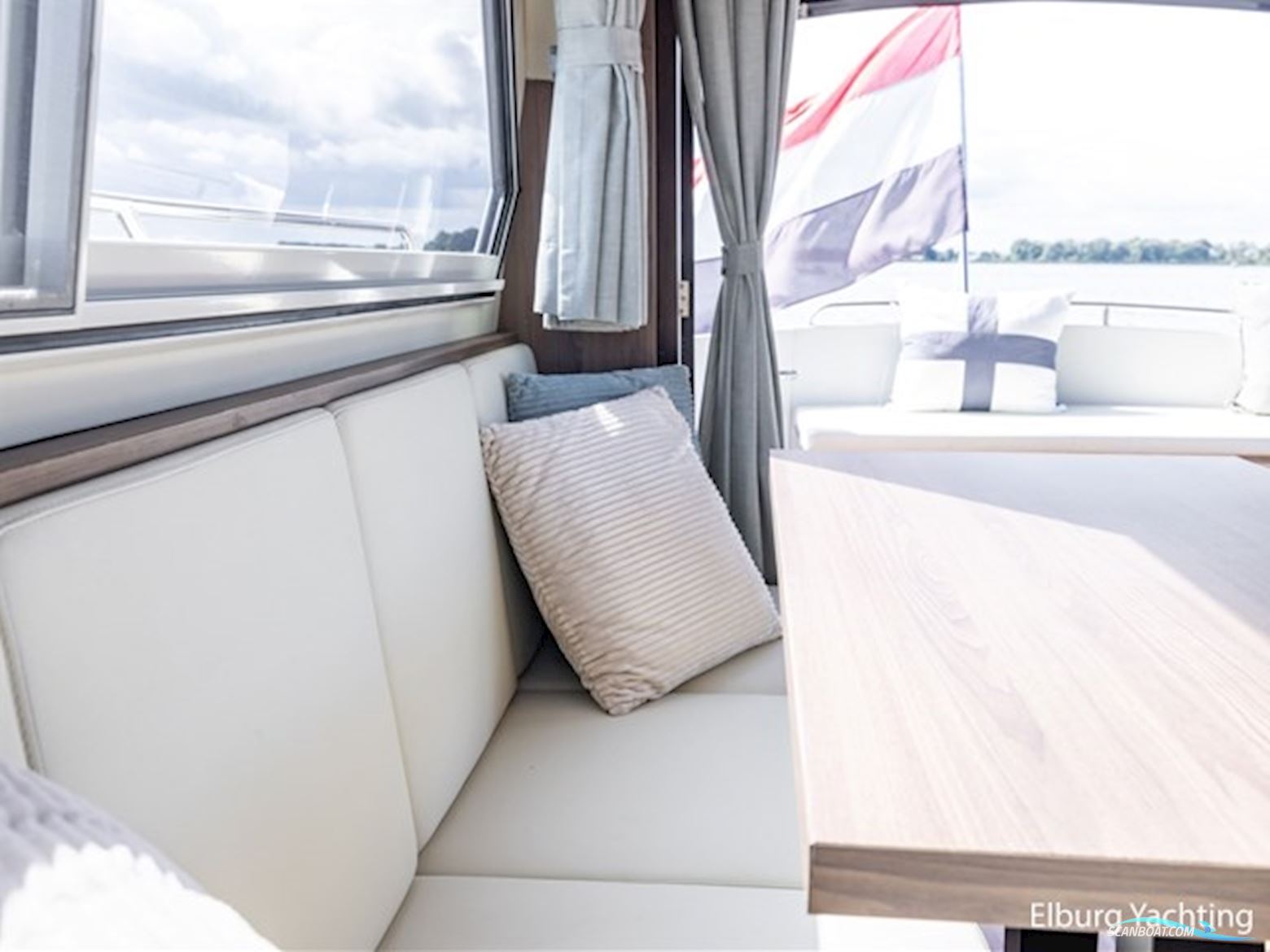 Excellent 1000 - Touring 