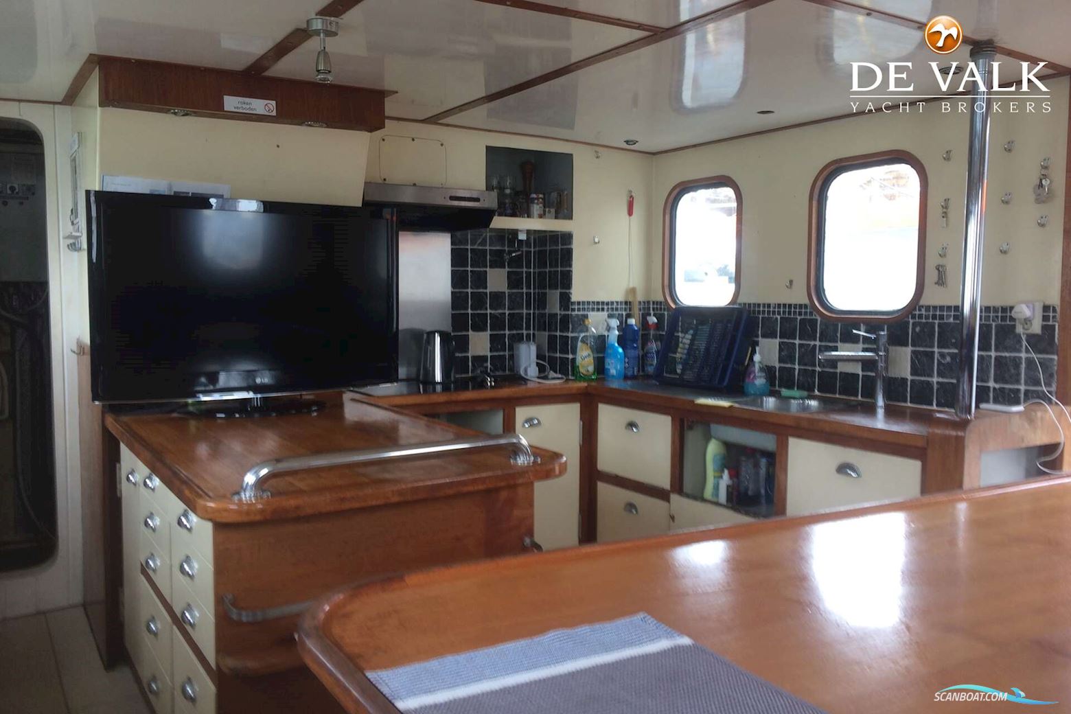 Expedition Vessel Long Range 29M