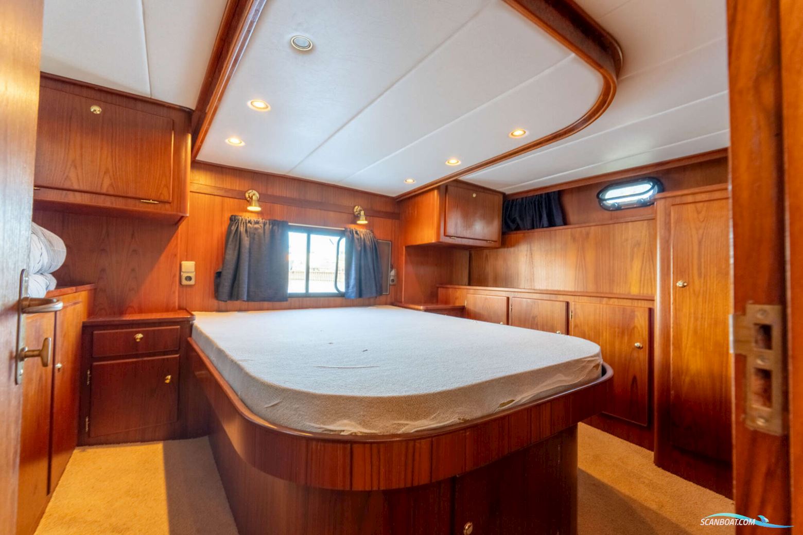 Explorer Classic 14.00 AK Cabrio
