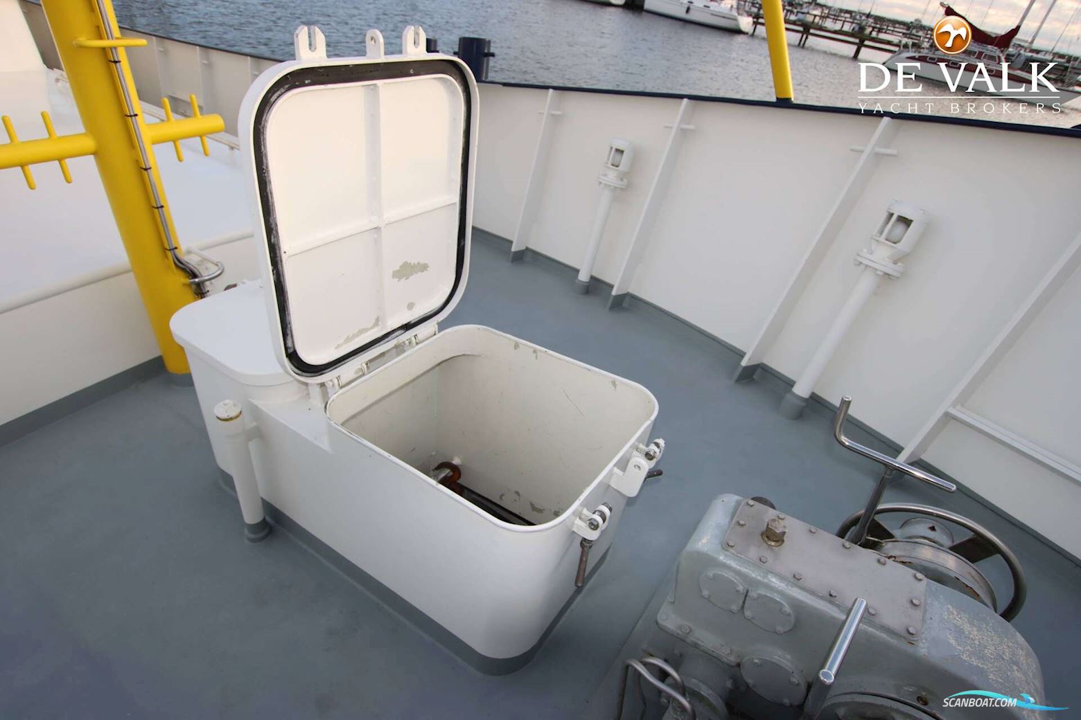 Explorer Motor Yacht