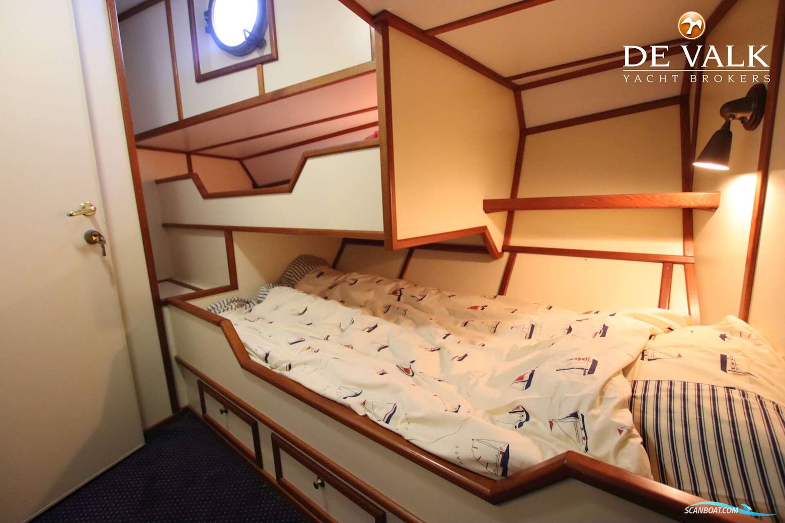 Explorer Motor Yacht