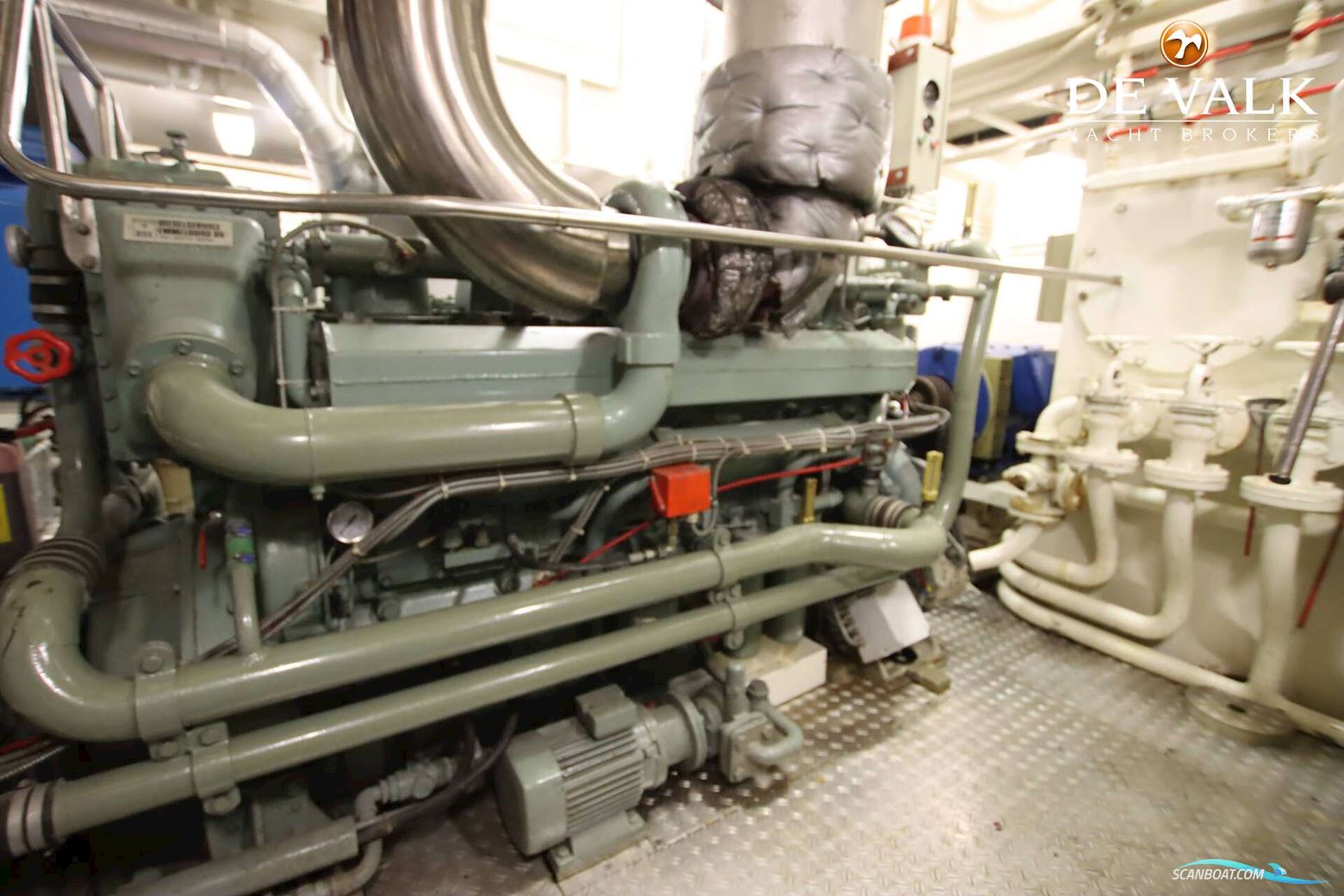 Explorer Motor Yacht