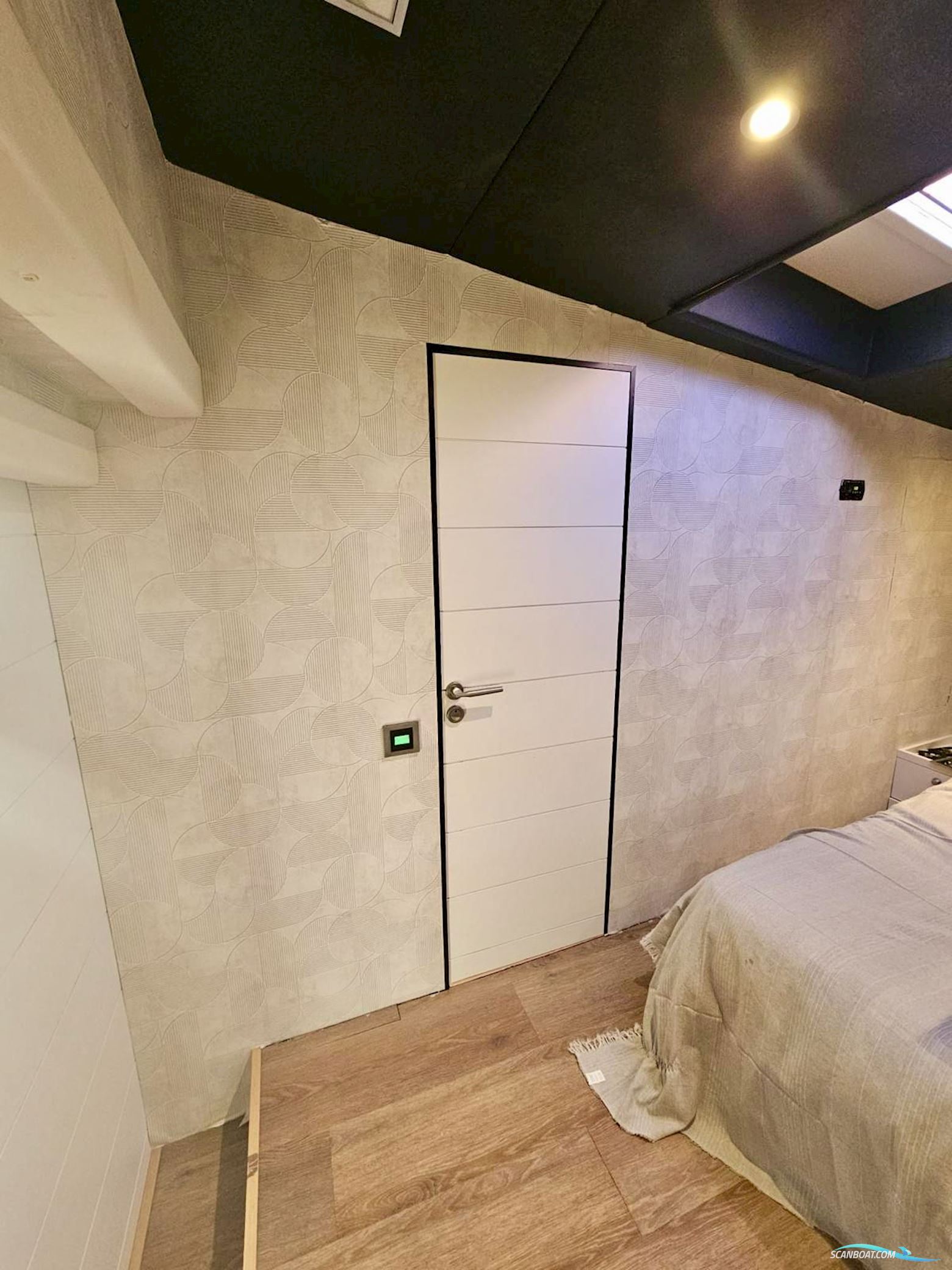 Explorer Yacht 92 Pro 50 Pax