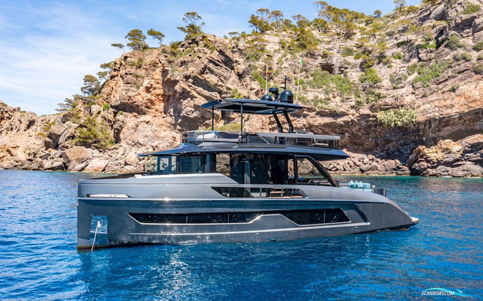 Explorer Yachts Explorer 62 Flybridge