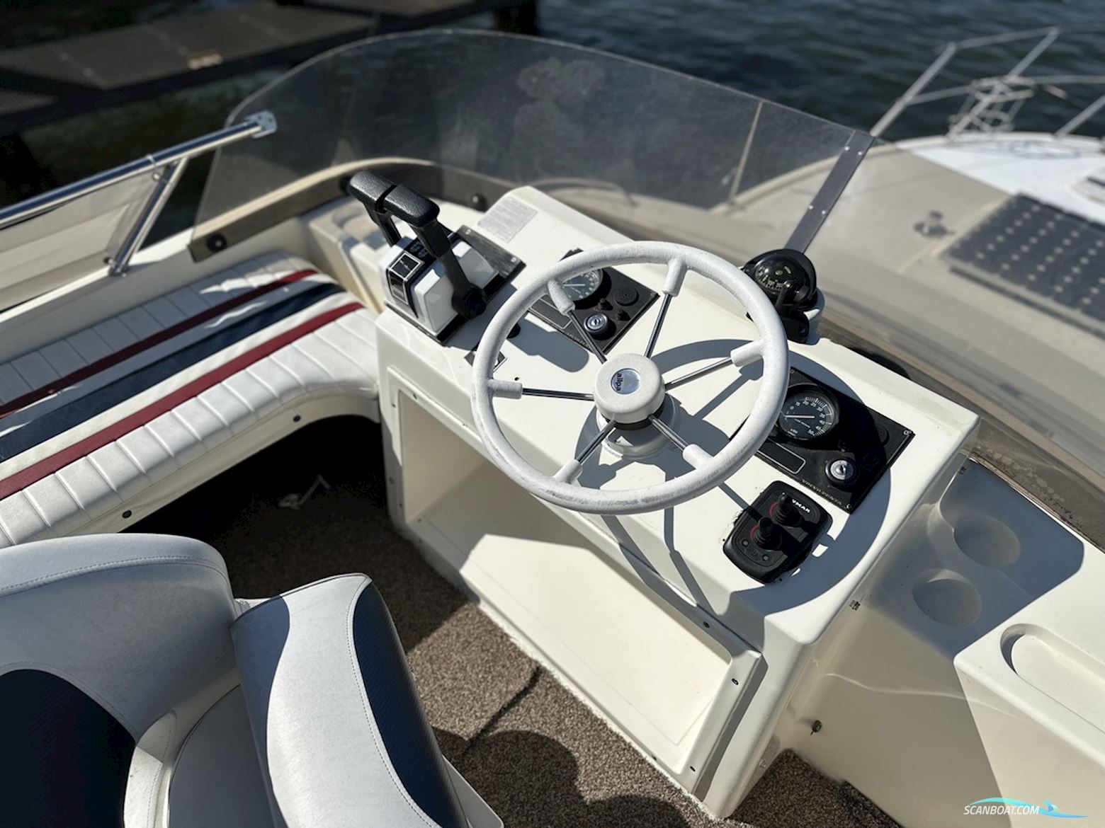 Fairline  31 Corniche