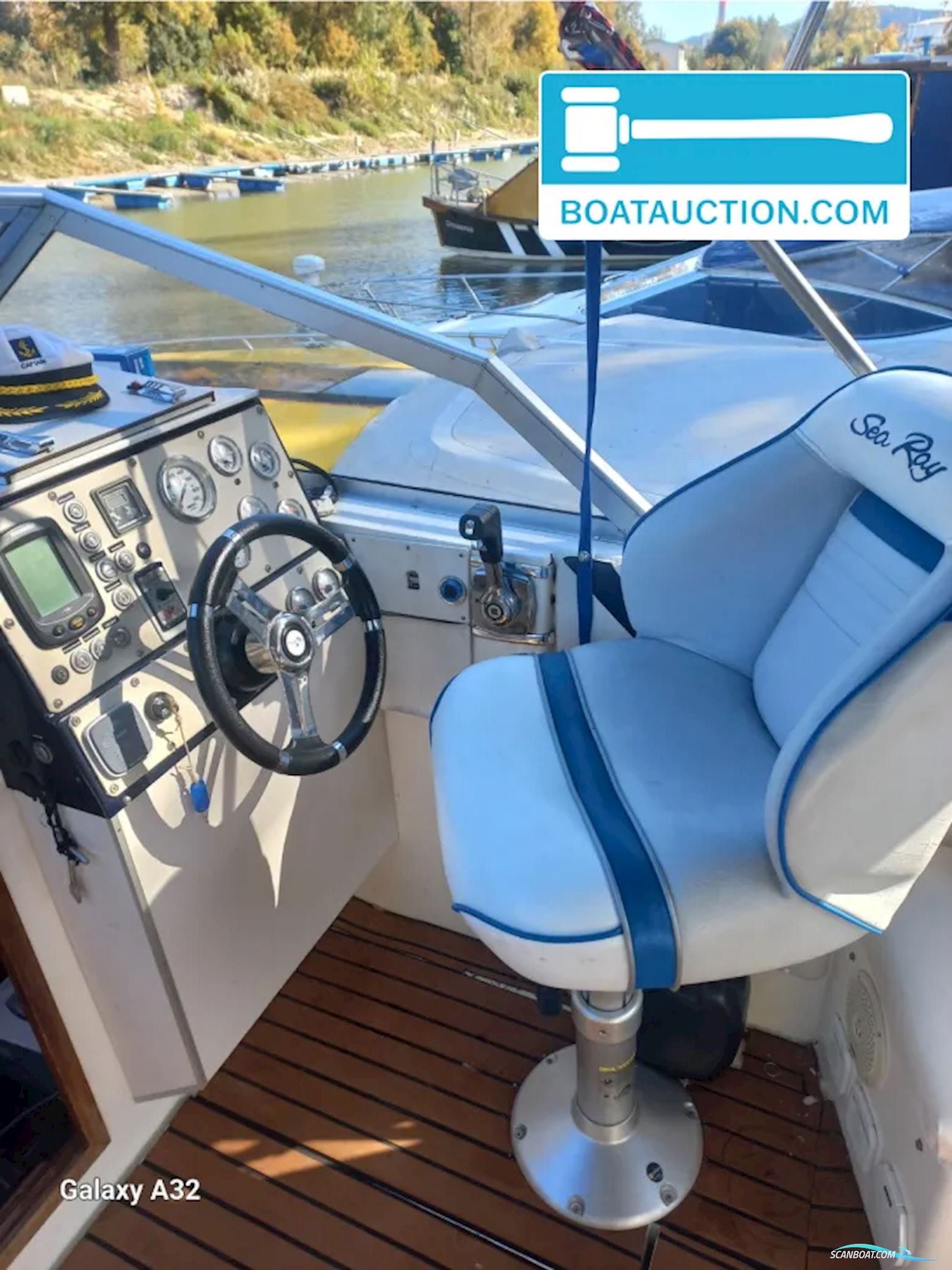 Fairline 21