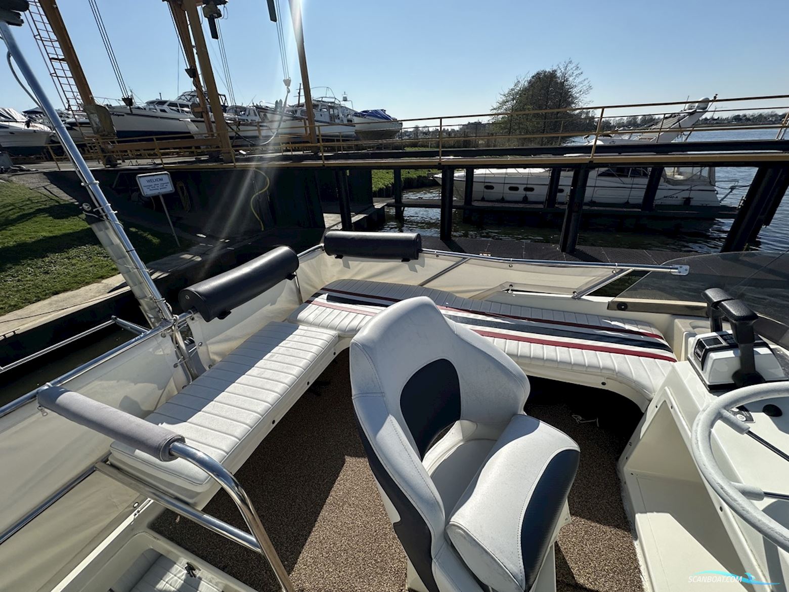 Fairline 31 Corniche