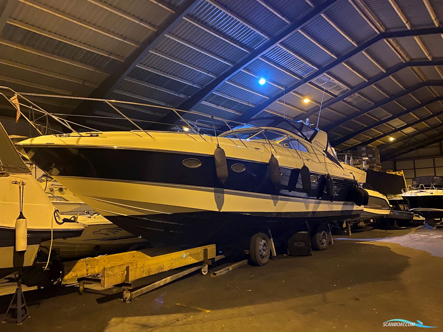 Fairline 43