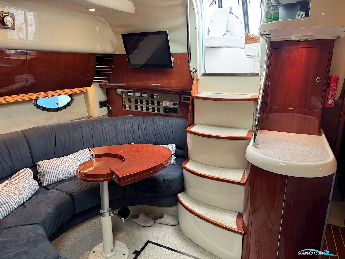 Fairline 43