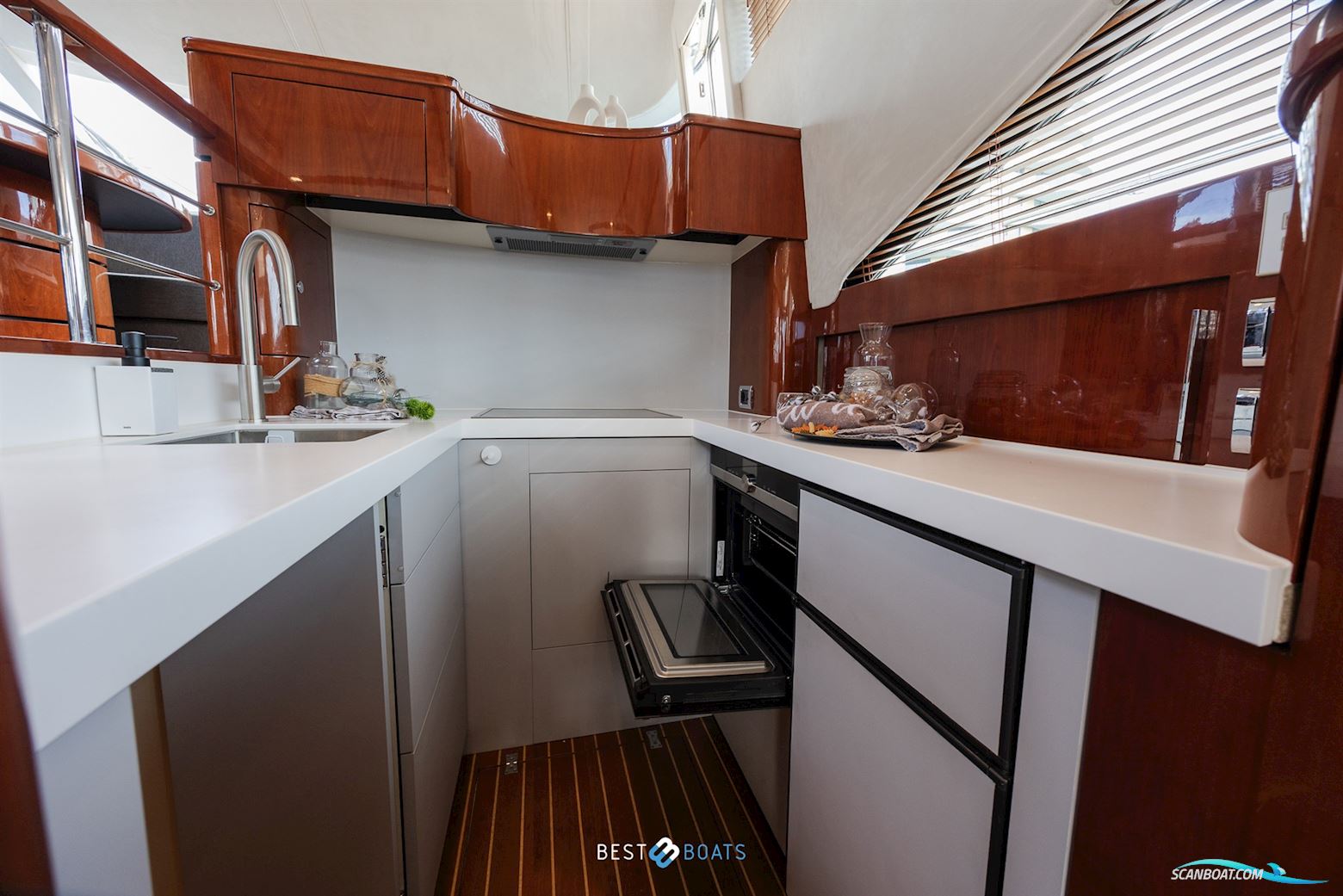 Fairline 58 Squadron