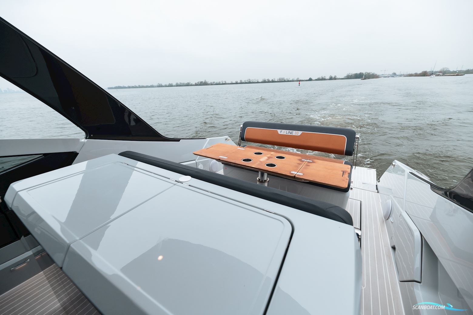 Fairline F Line 33