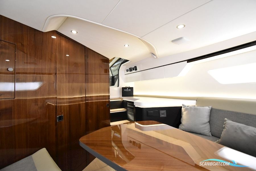 Fairline F//Line 33