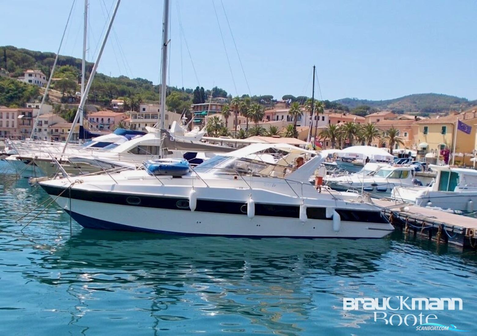 Fairline Modell Motorboten 1992, met Volvo Penta motor, Duitsland