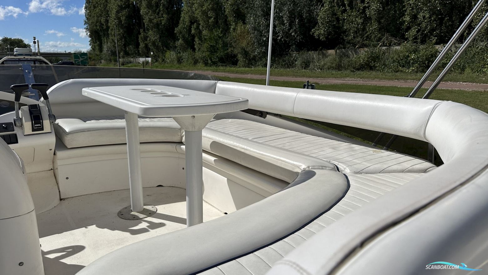 Fairline Phantom 40 Flybridge