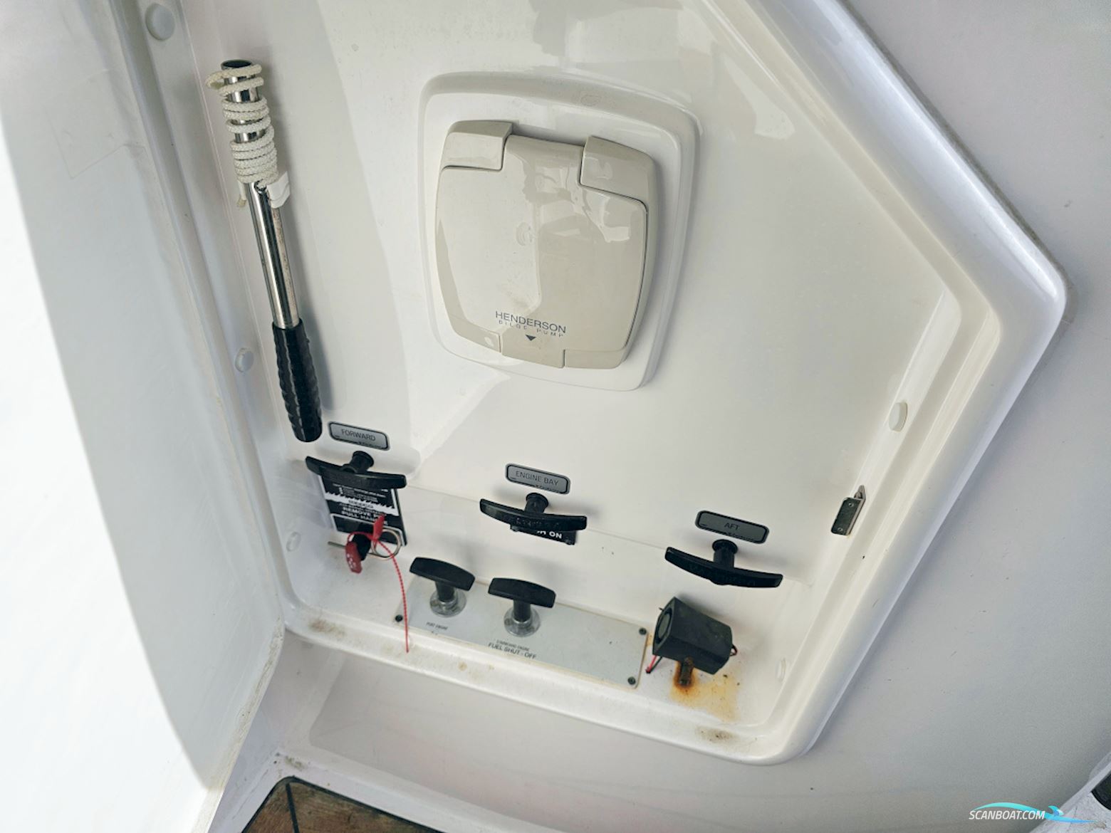 Fairline Phantom 40 Volvo Penta D6-370 EVC