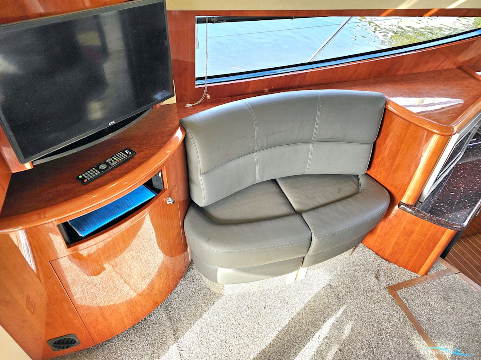 Fairline Phantom 40 Volvo Penta D6-370 EVC