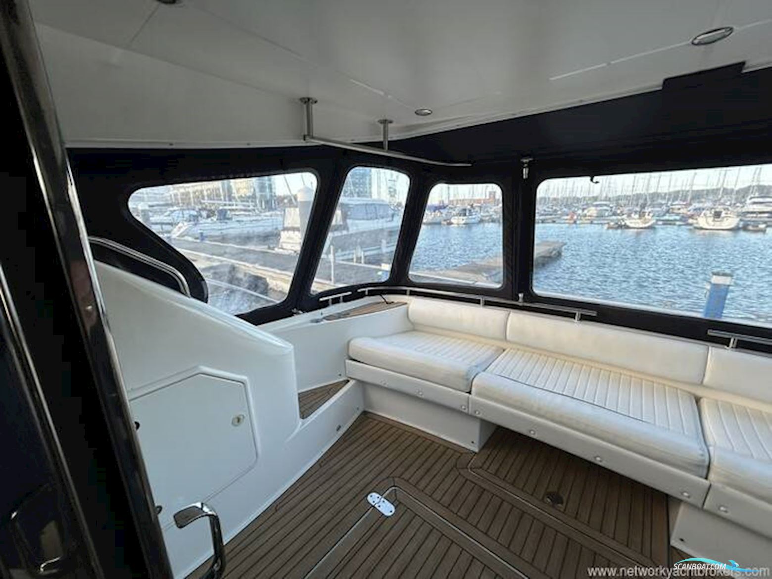 Fairline Phantom 43