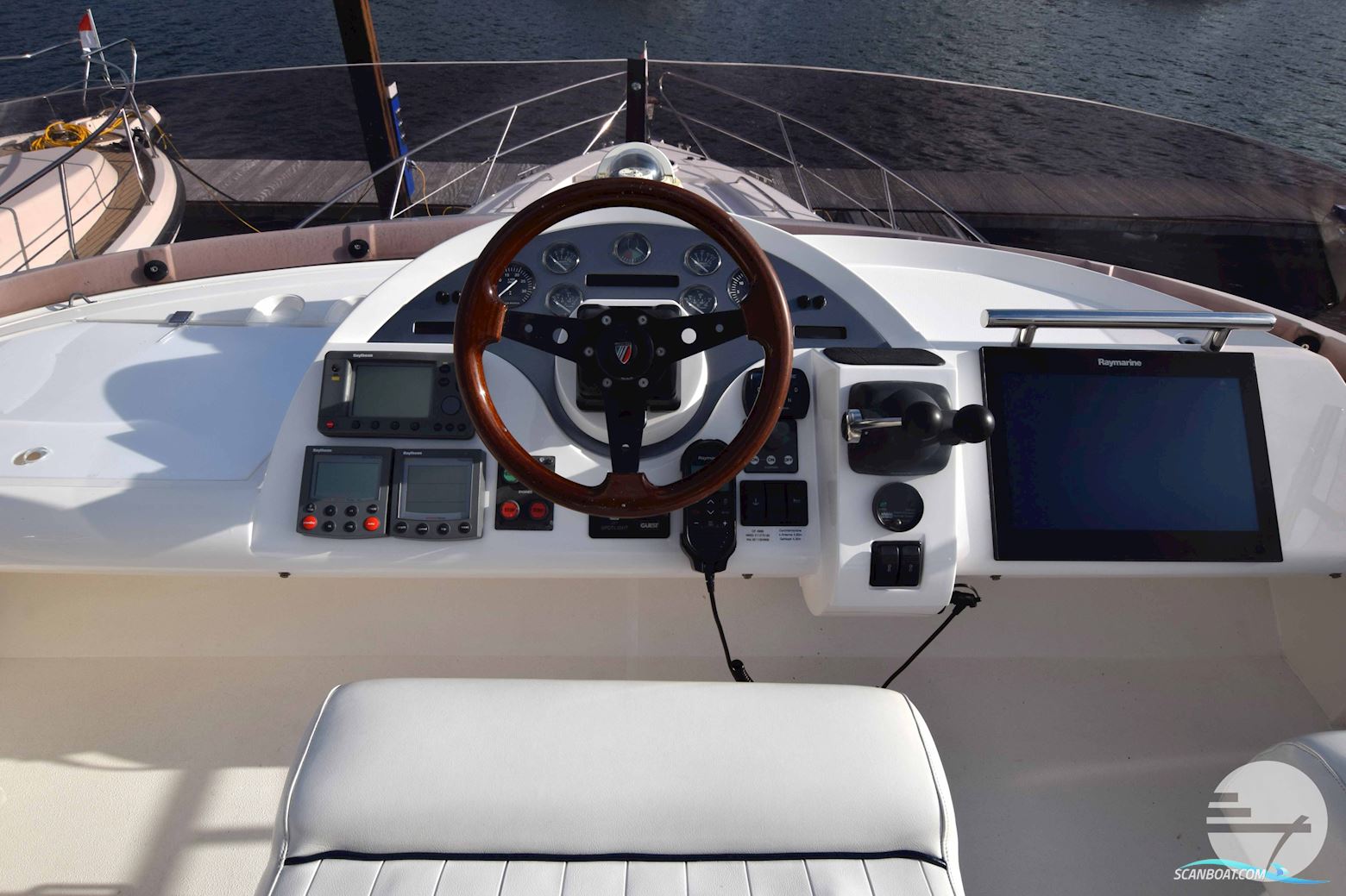 Fairline Phantom 43
