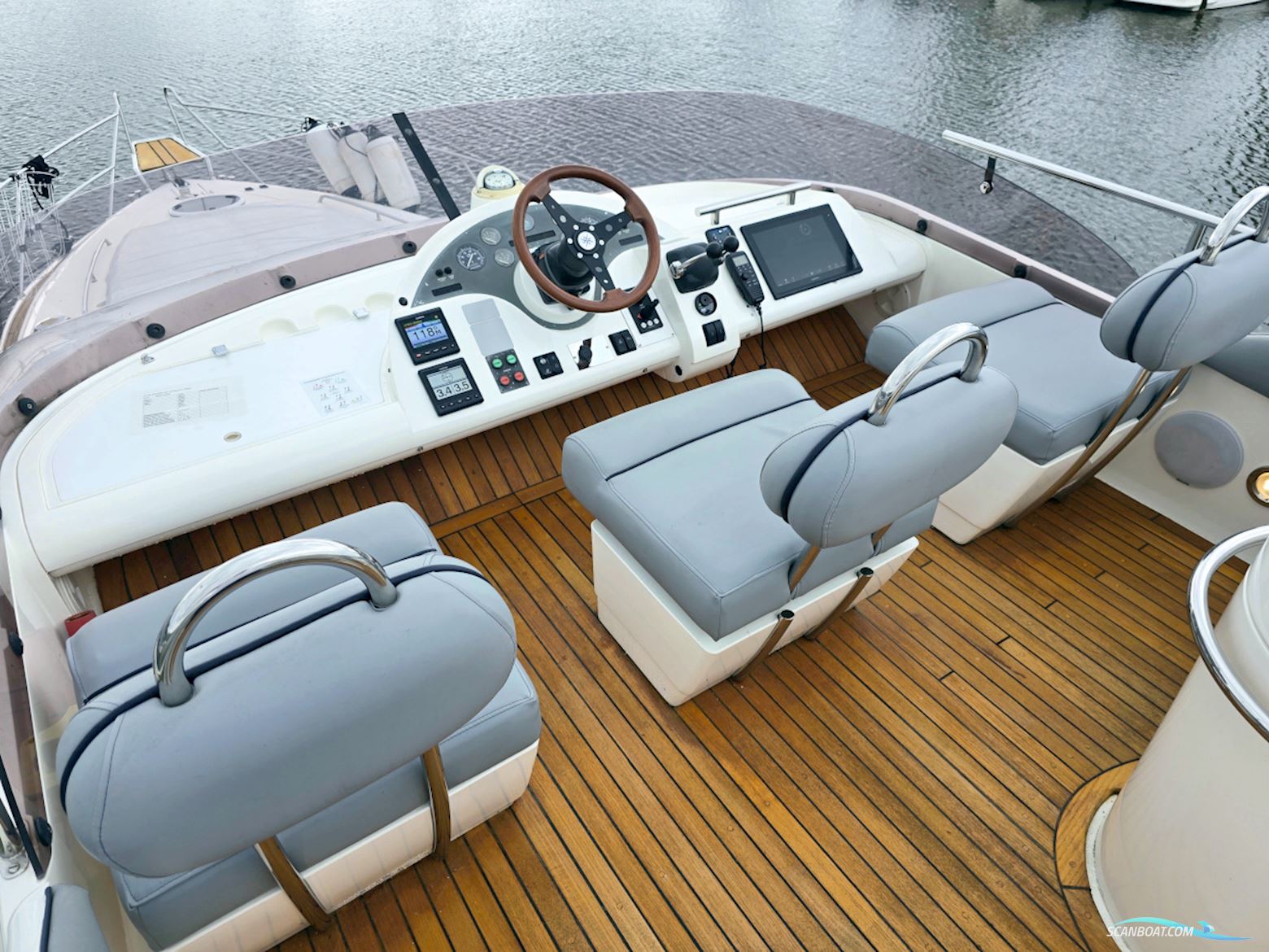 Fairline Phantom 43 Volvo Penta Tamd 74P-A