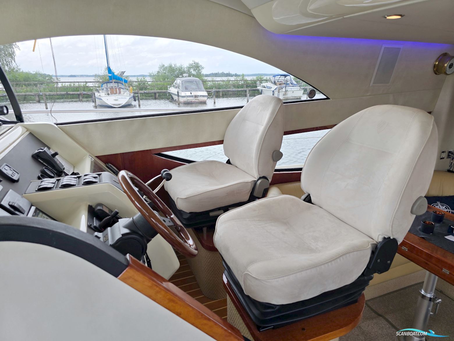 Fairline Phantom 43 Volvo Penta Tamd 74P-A