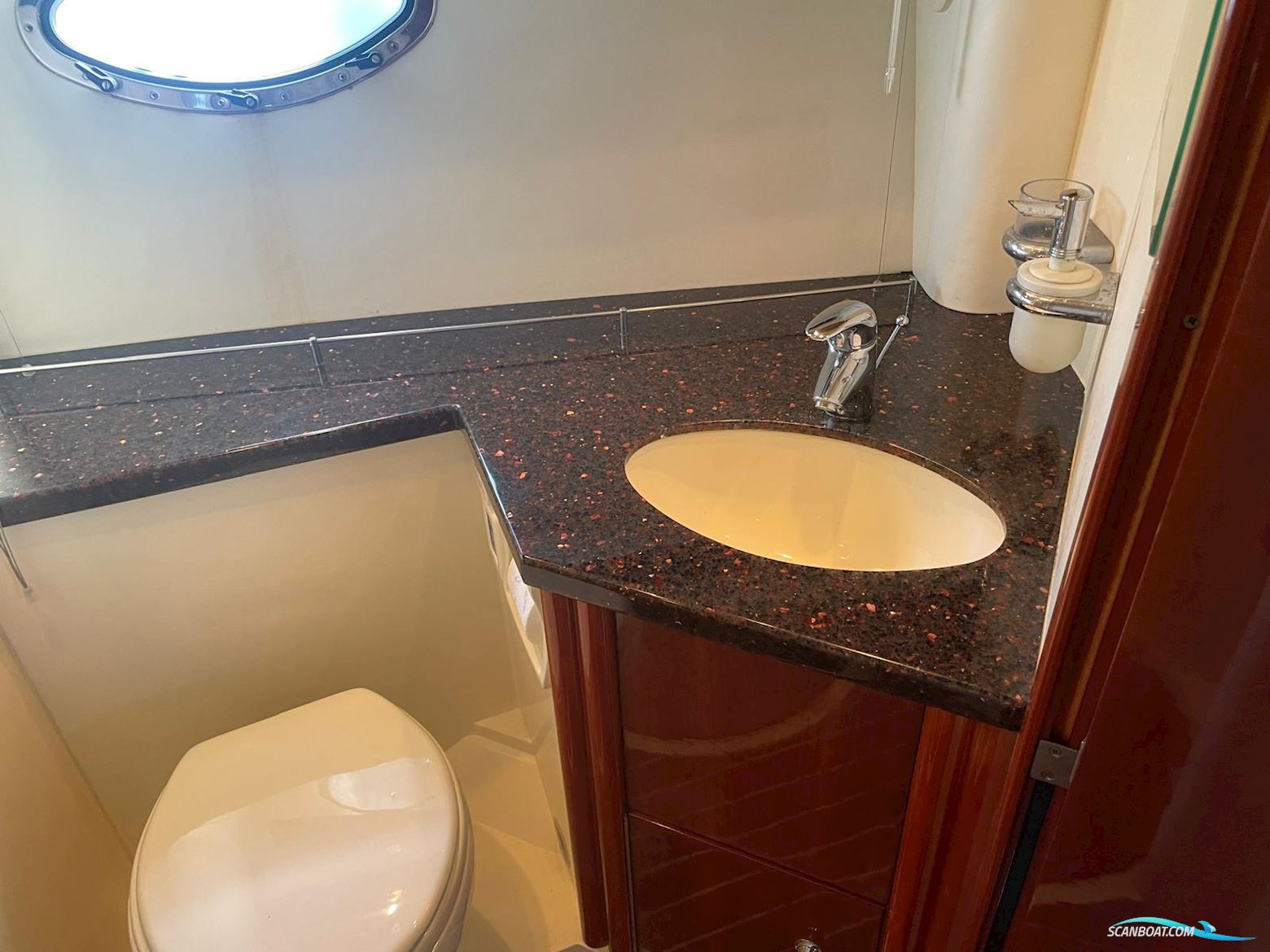 Fairline Phantom 46