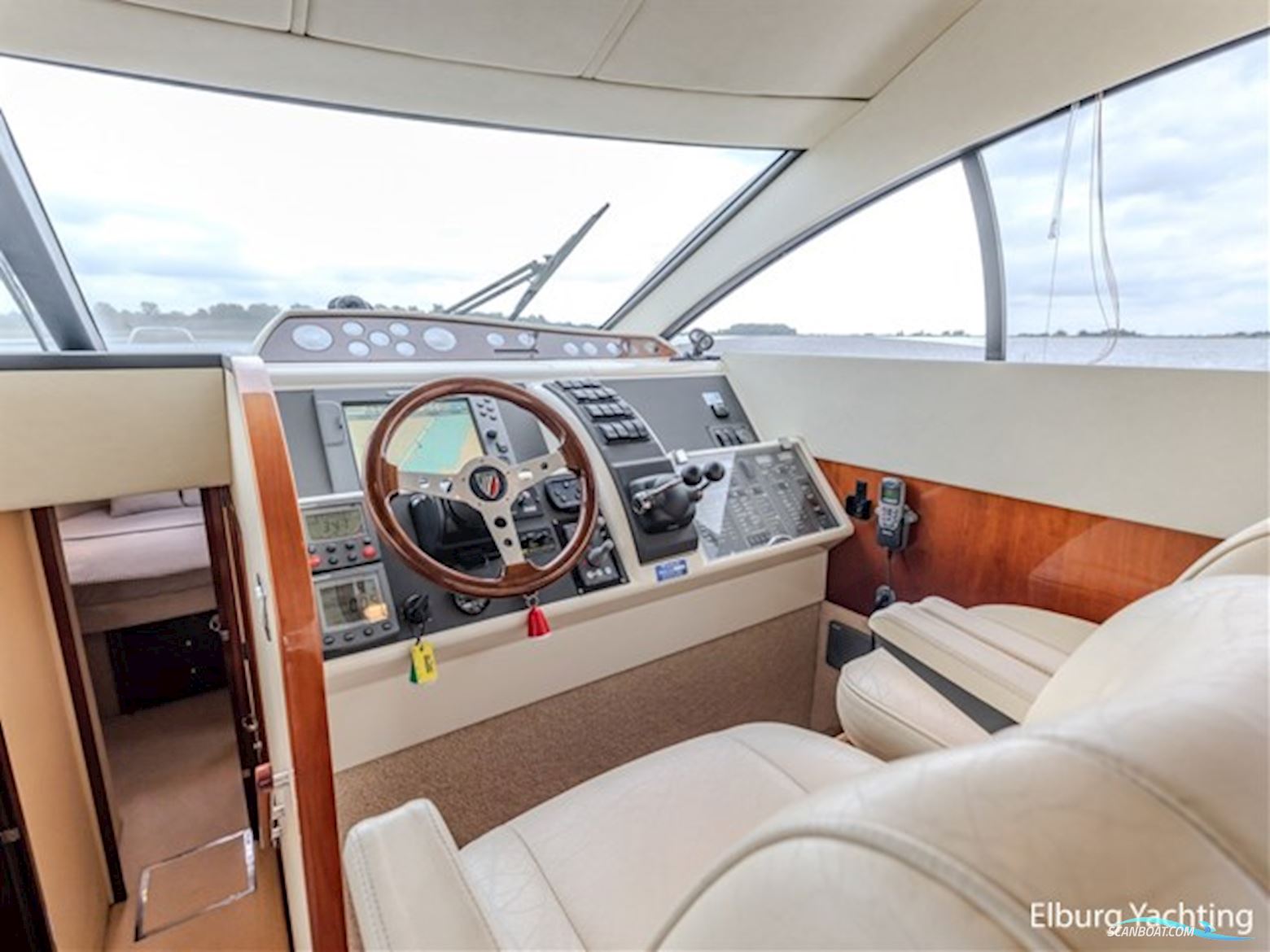 Fairline Phantom 50 - Flybridge 