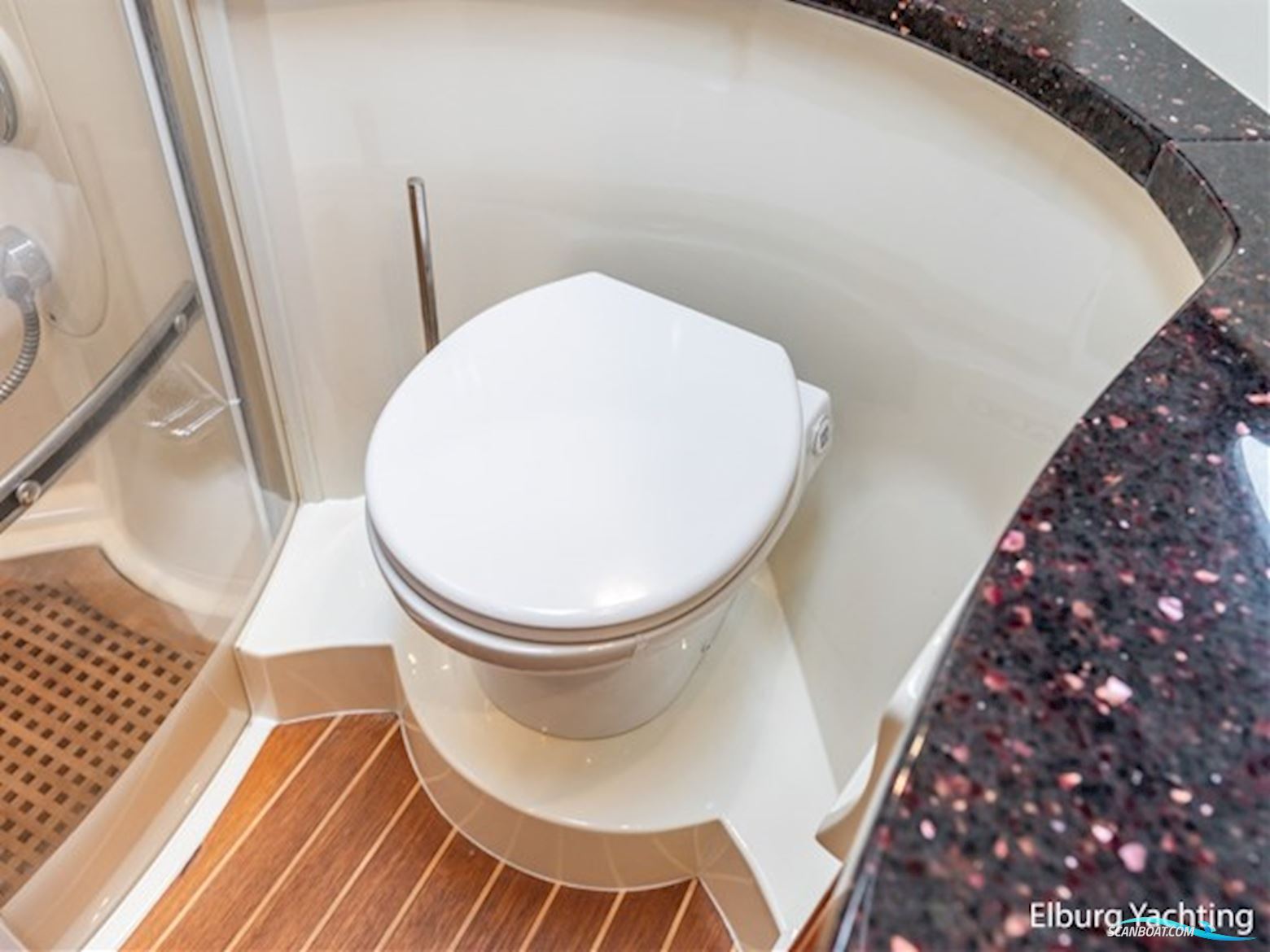 Fairline Phantom 50 - Flybridge 