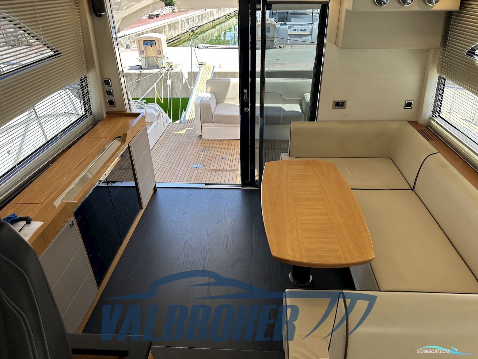 Fairline SQUADRON 48