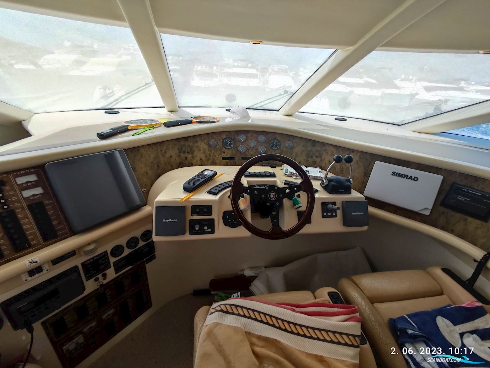 Fairline Squadron 52