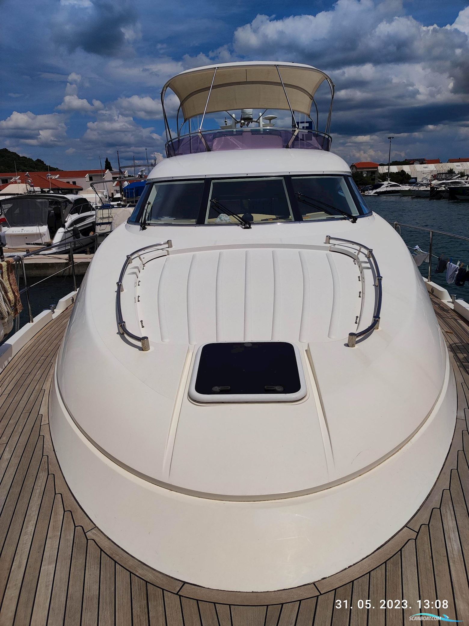Fairline Squadron 52